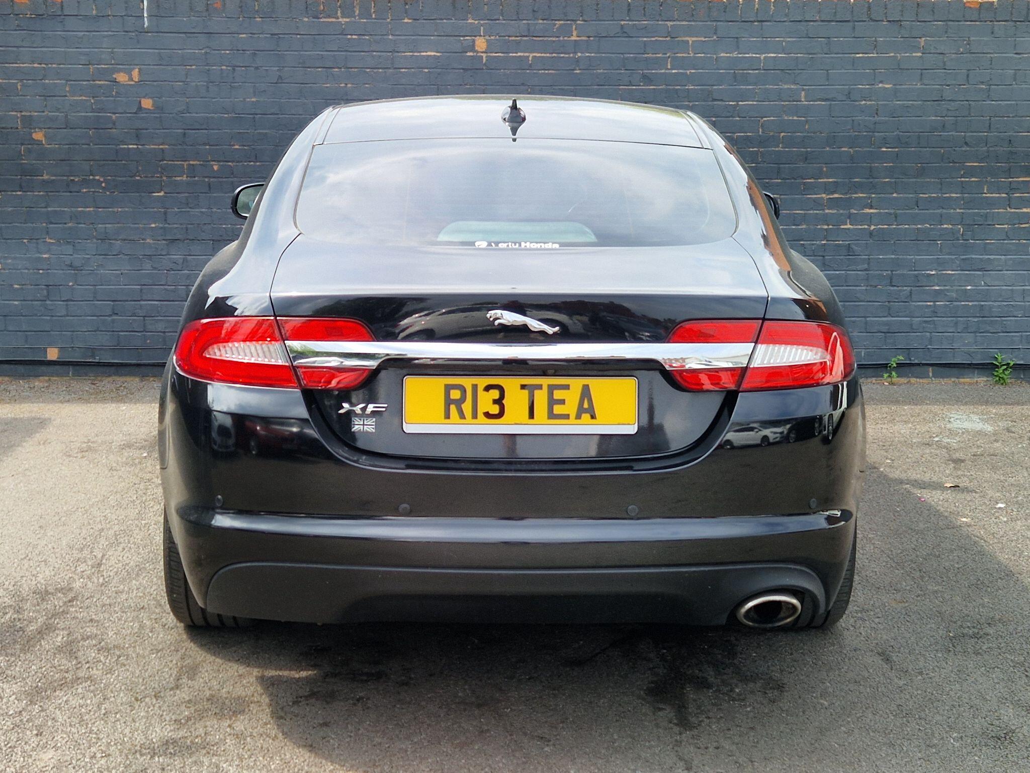 Jaguar XF - Image 9