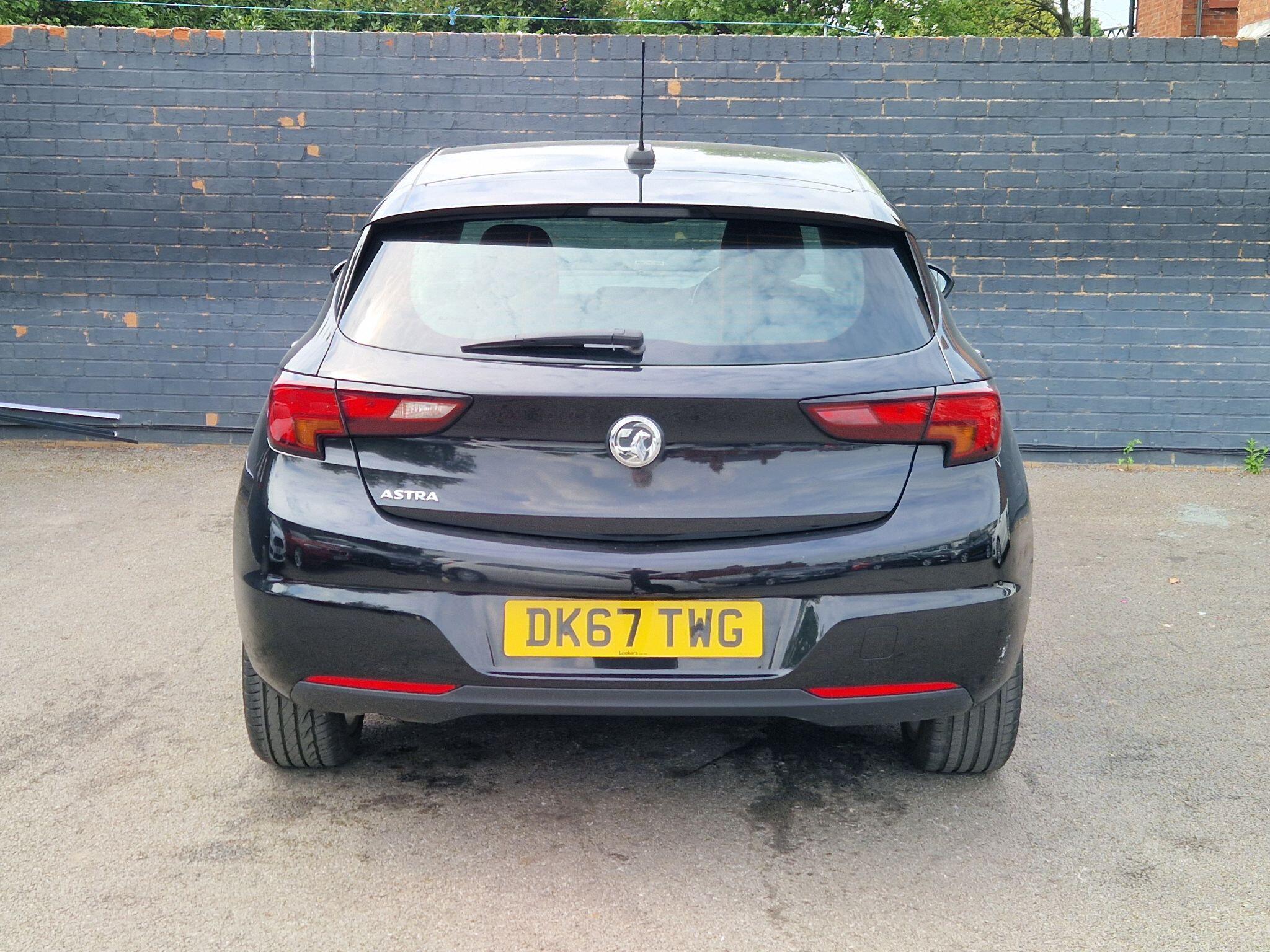 Vauxhall Astra - Image 9