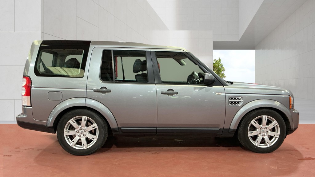 Land Rover DISCOVERY 4 - Image 8