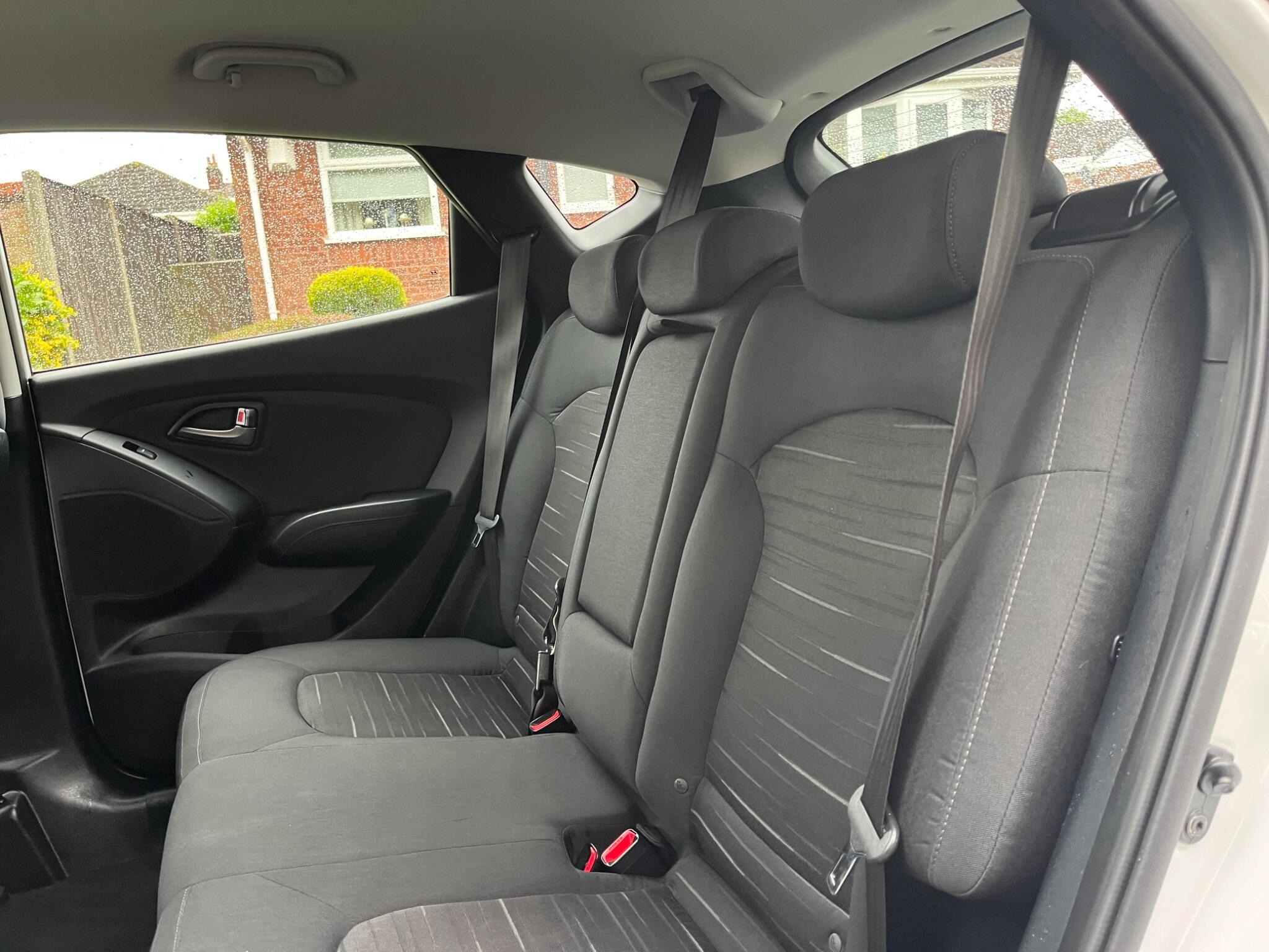Hyundai ix35 - Image 13