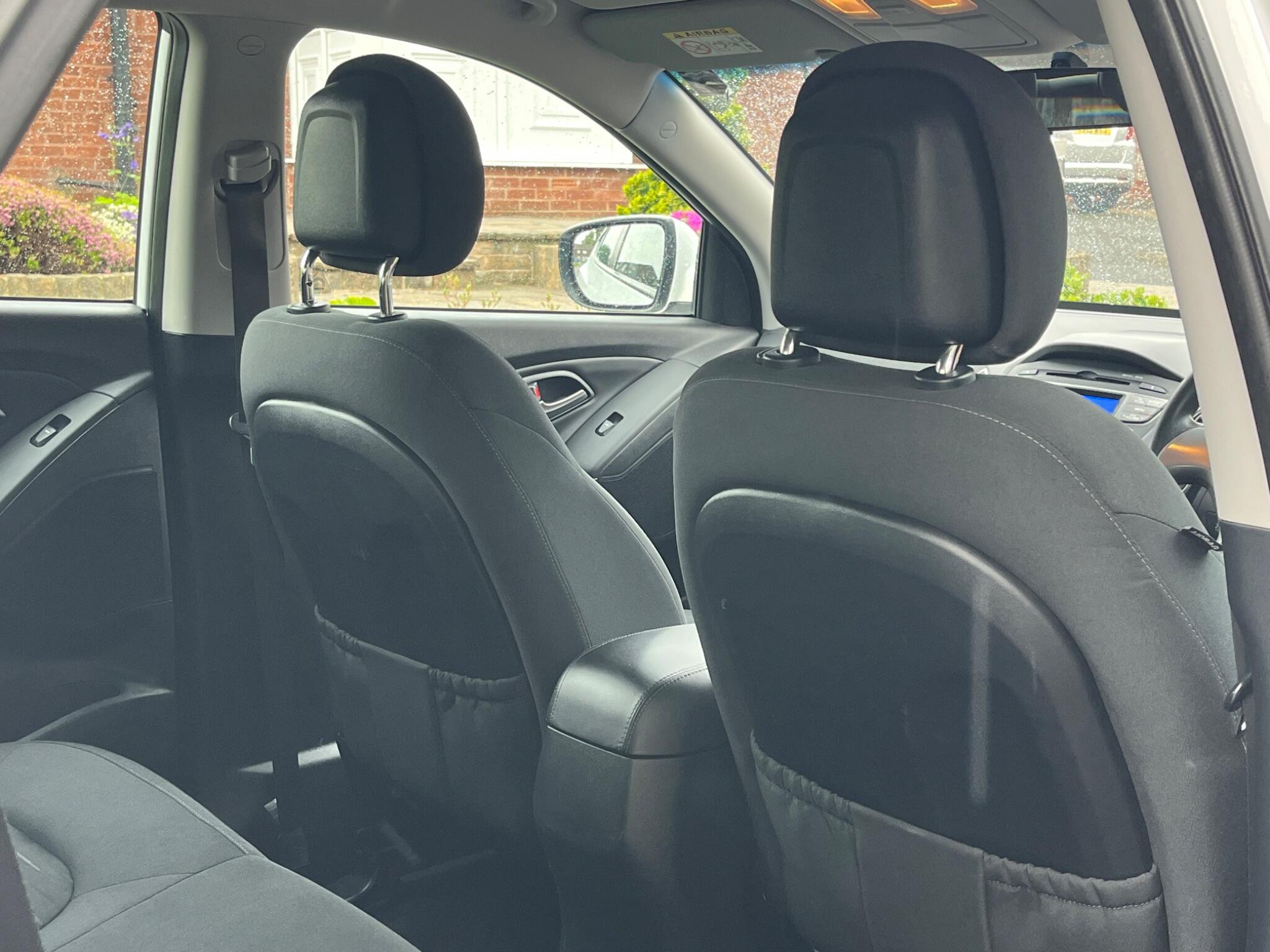 Hyundai ix35 - Image 27