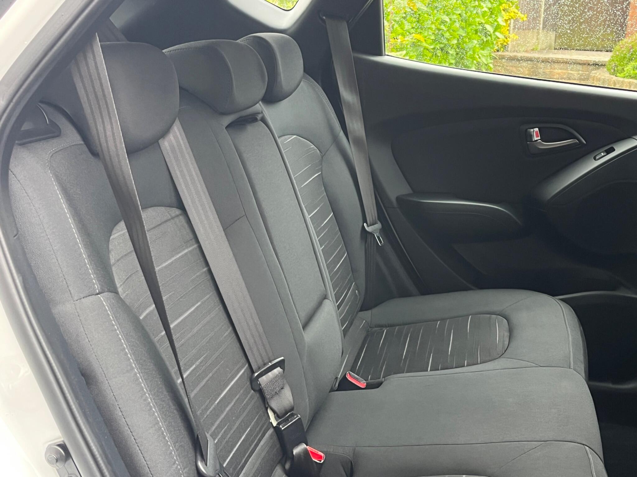 Hyundai ix35 - Image 28
