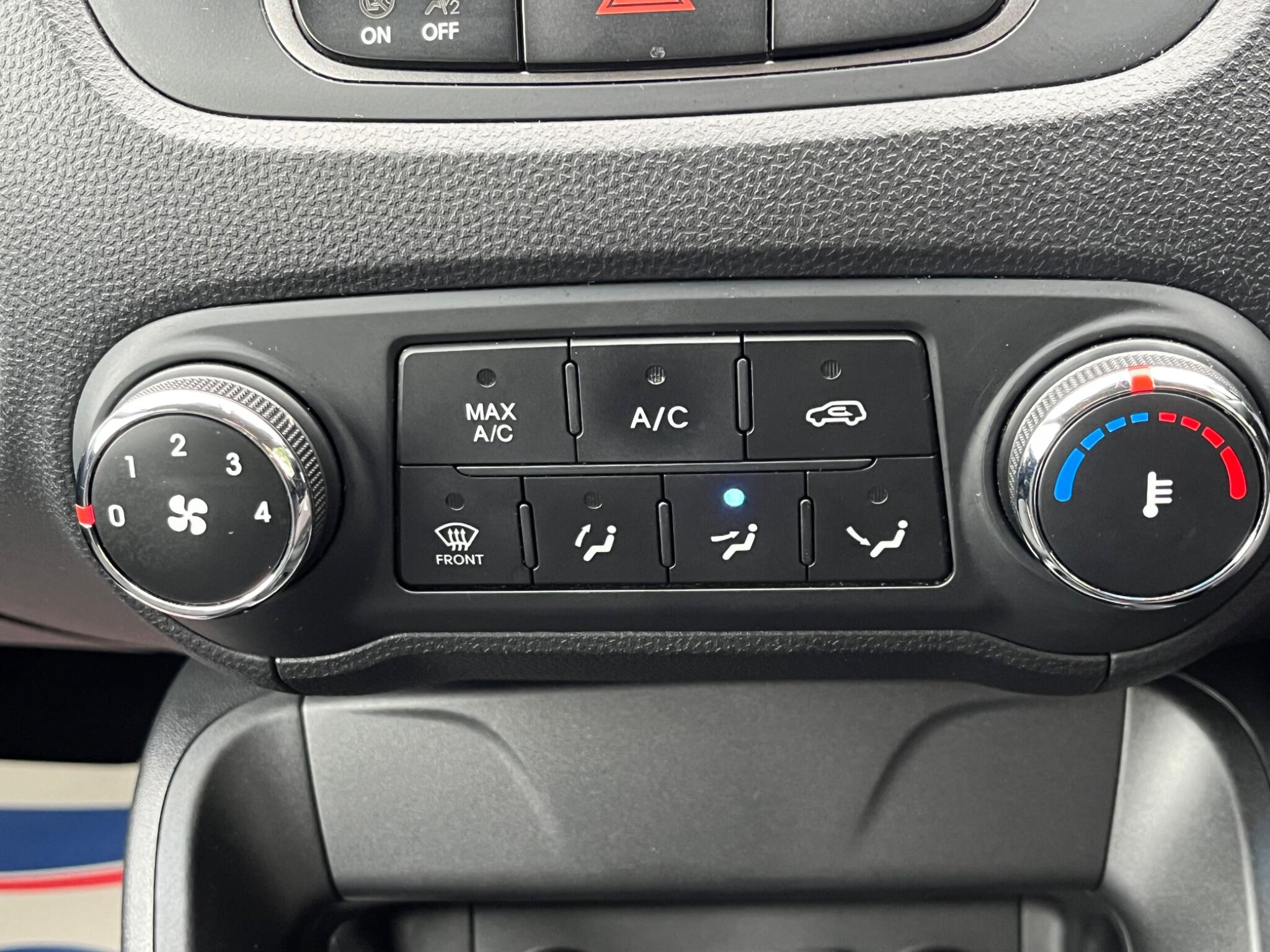 Hyundai ix35 - Image 36