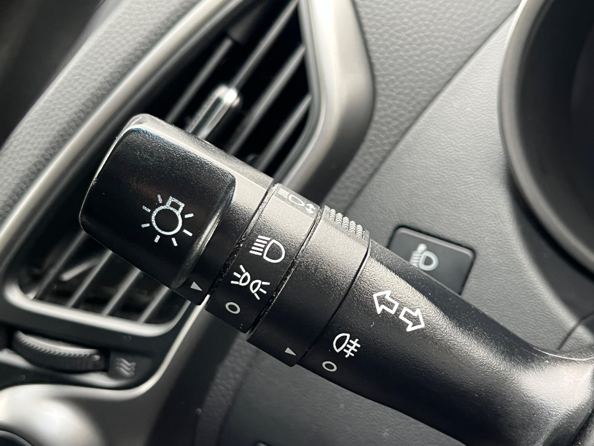 Hyundai ix35 - Image 40
