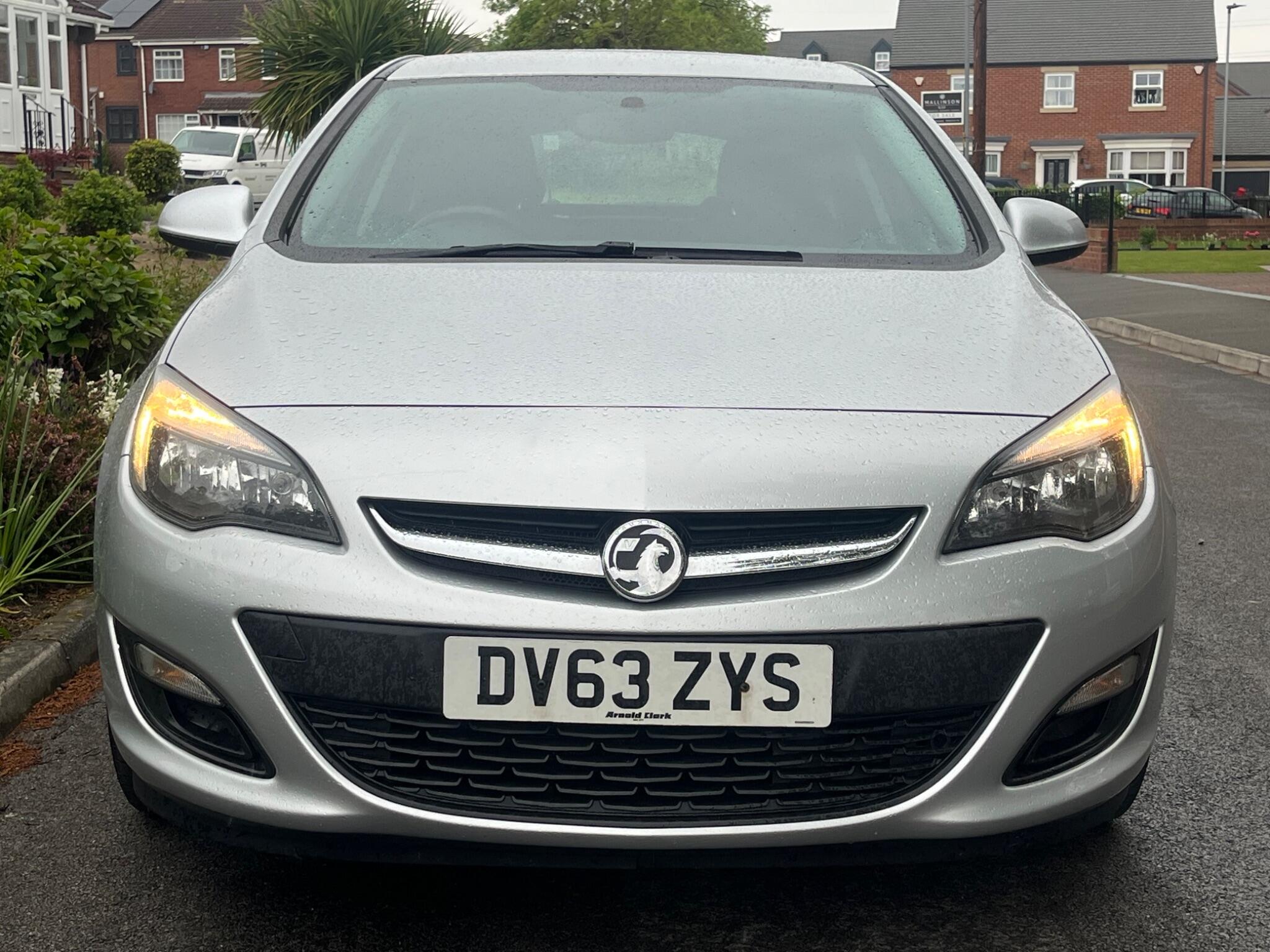 Vauxhall Astra - Image 16