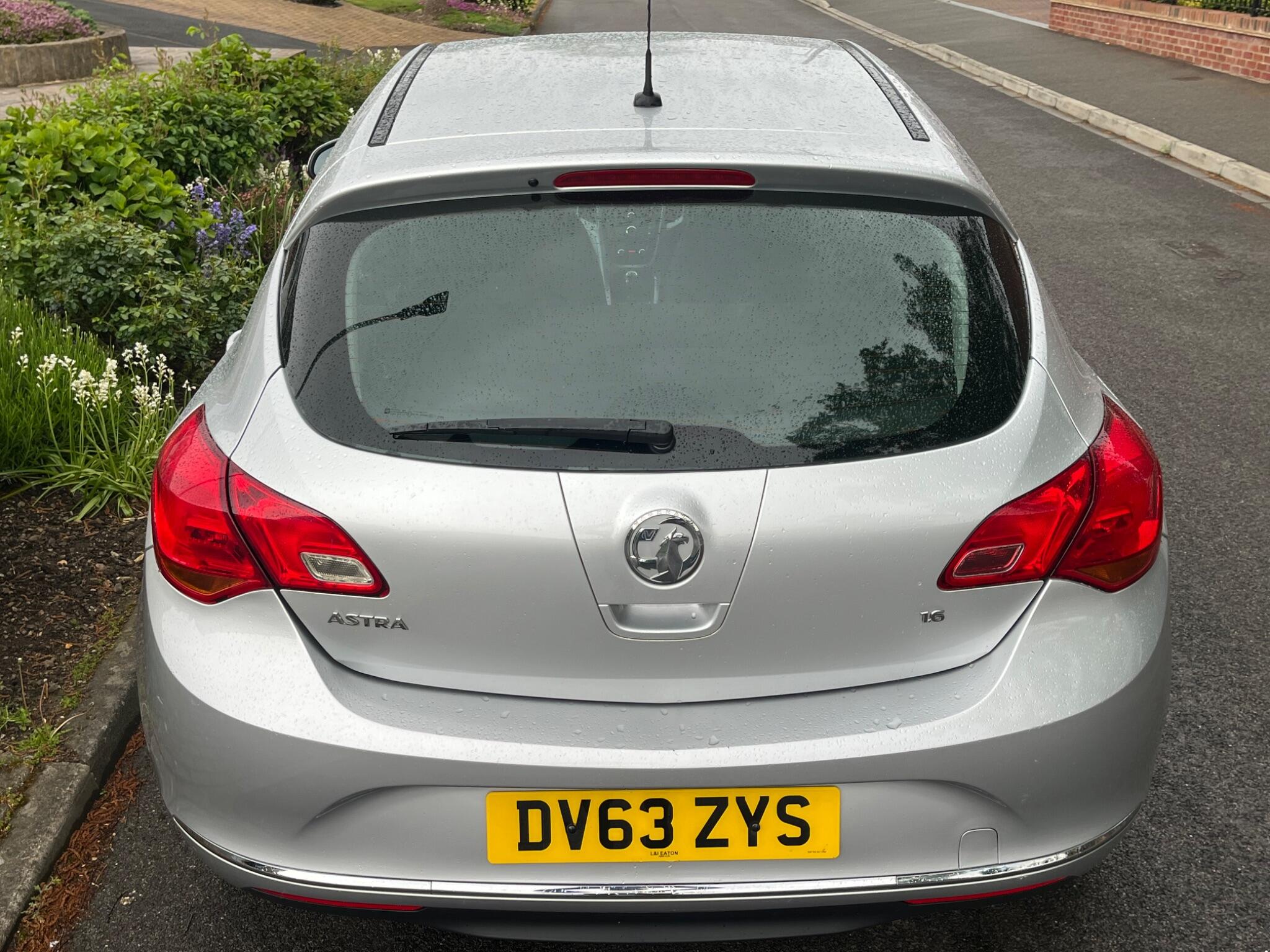 Vauxhall Astra - Image 20