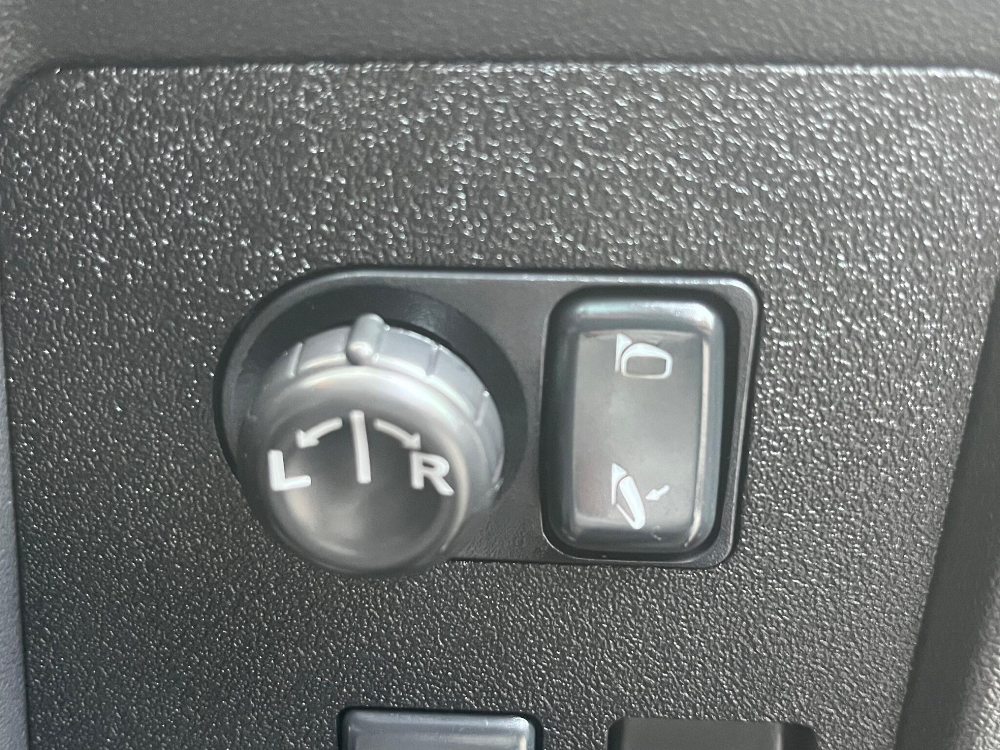 Nissan Qashqai - Image 34