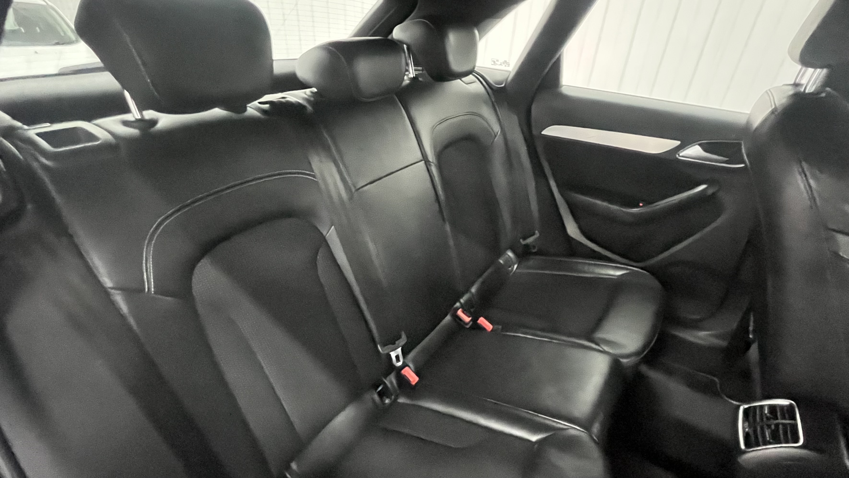 Audi Q3 - Image 15