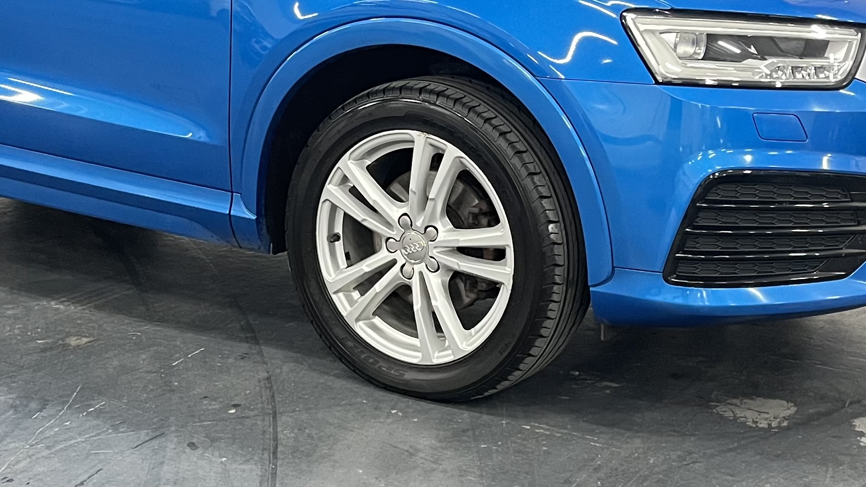 Audi Q3 - Image 5