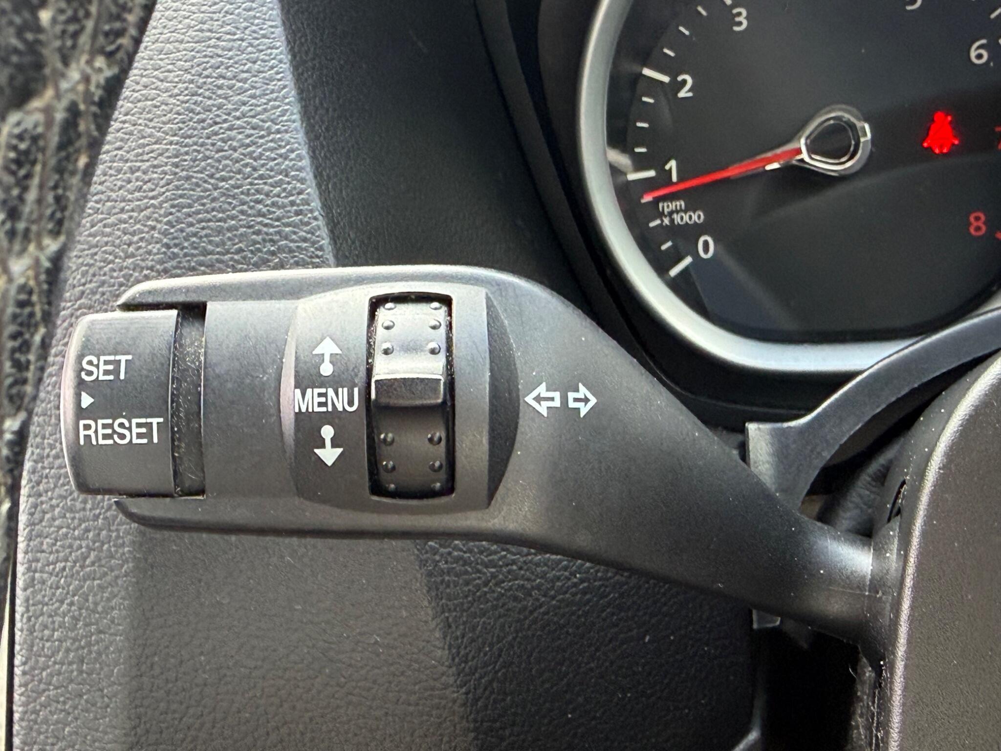 Ford Focus - Image 24