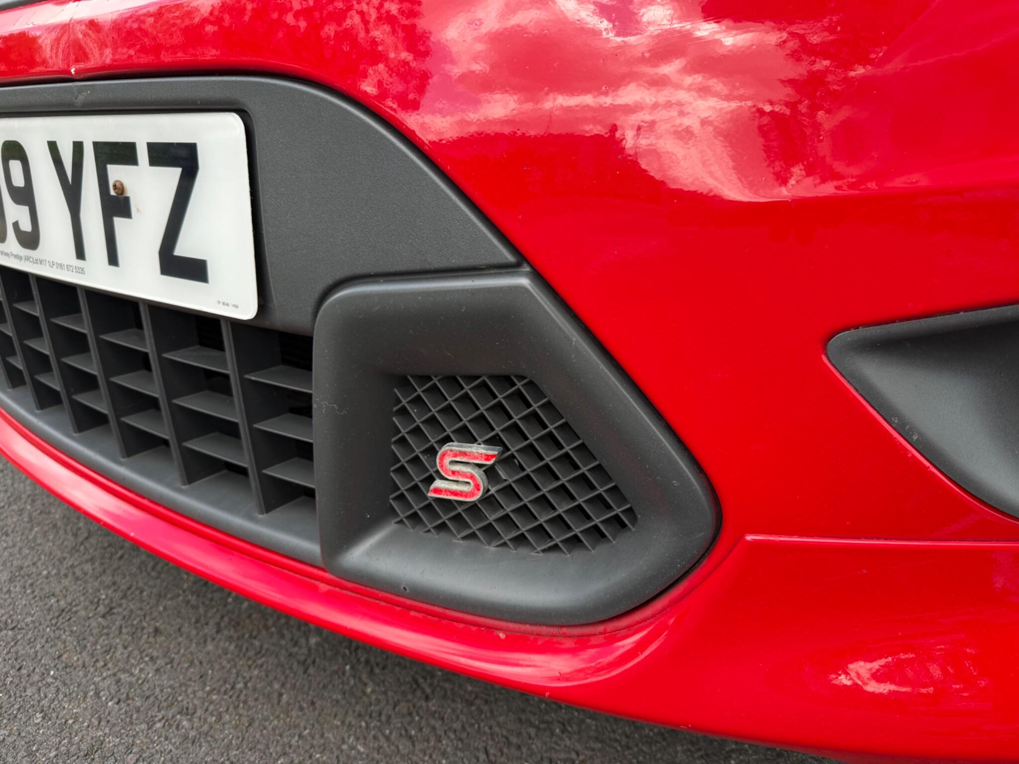 Ford Focus - Image 31