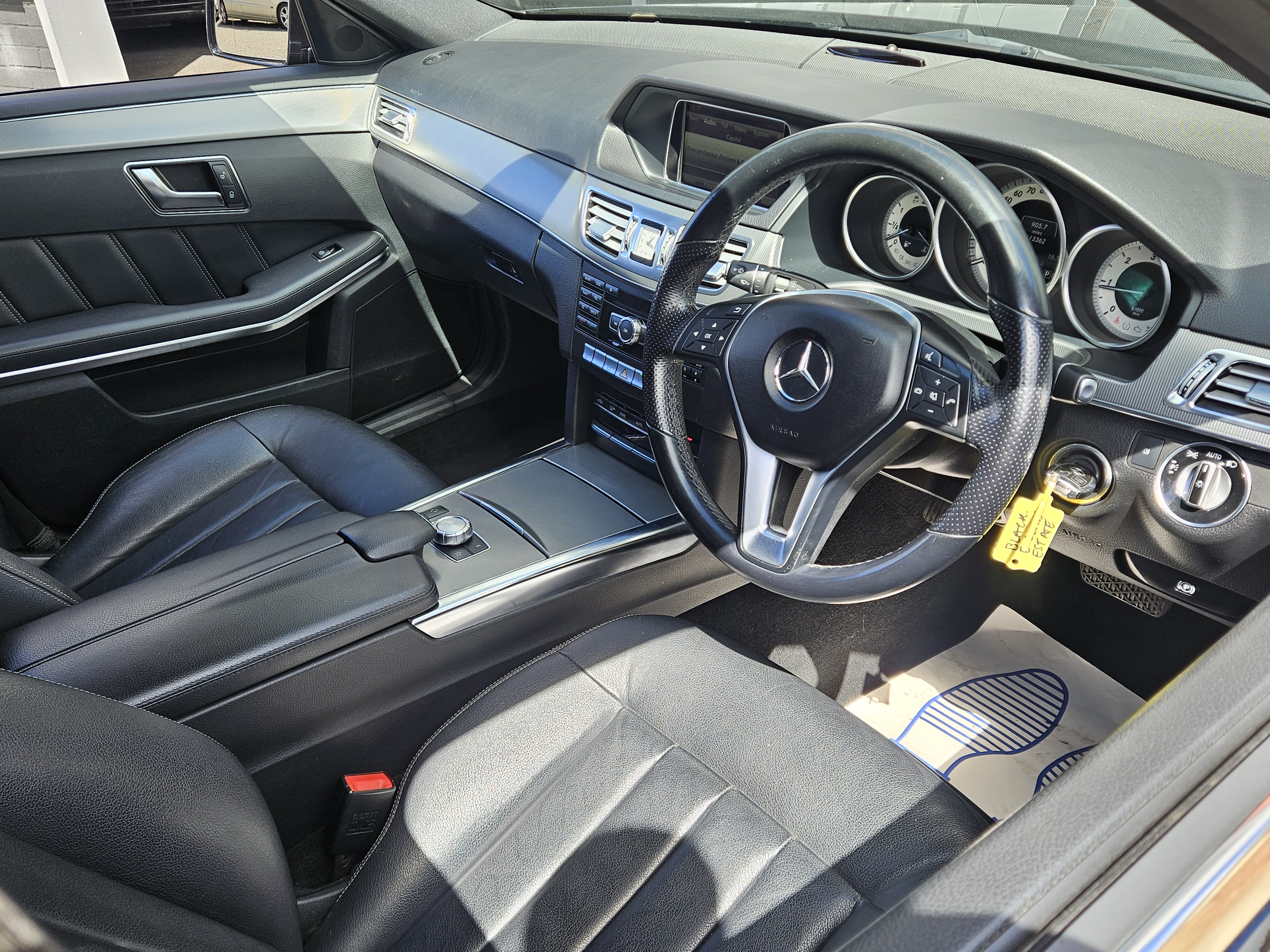 Mercedes E Class - Image 17