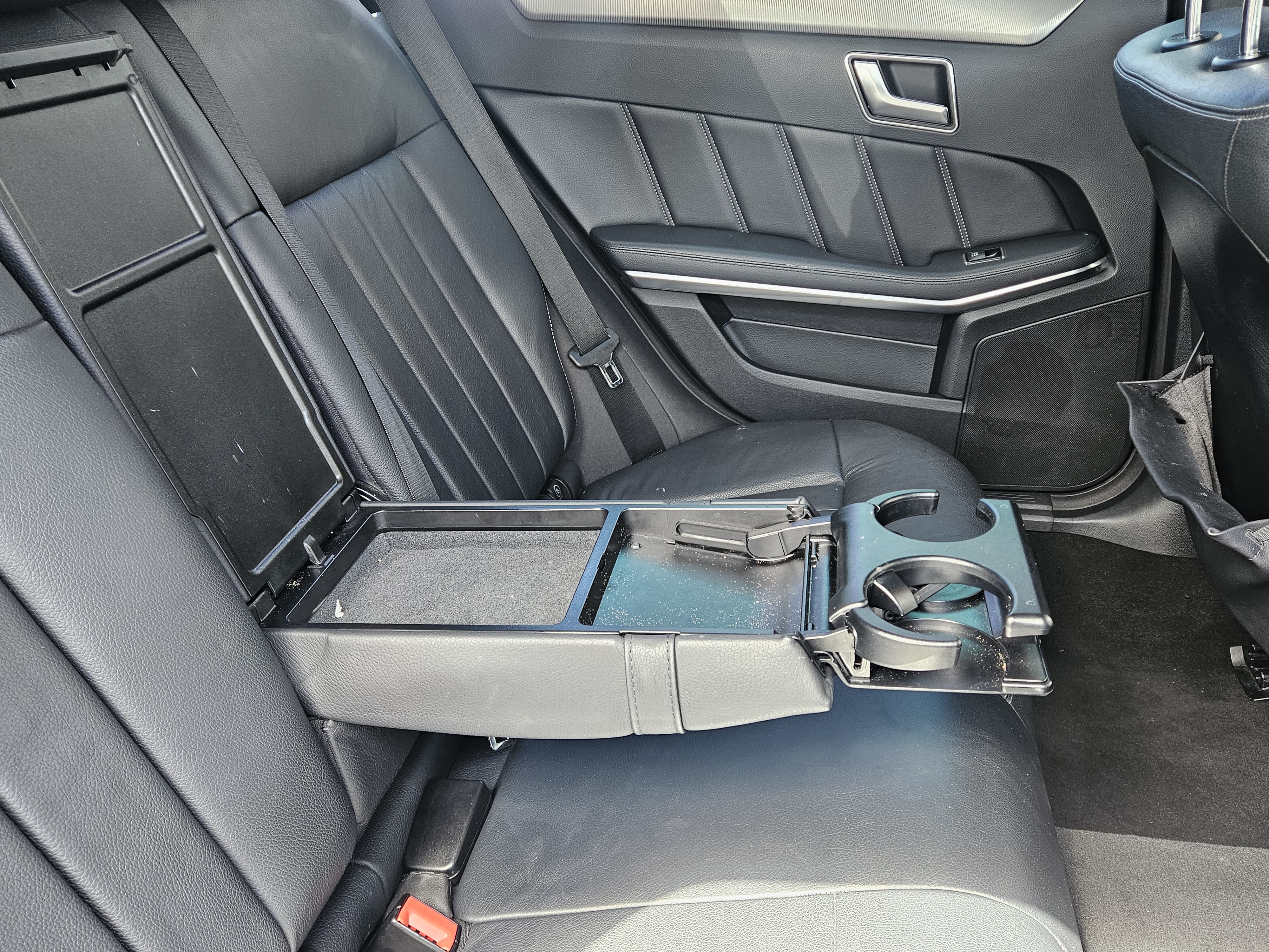 Mercedes E Class - Image 18