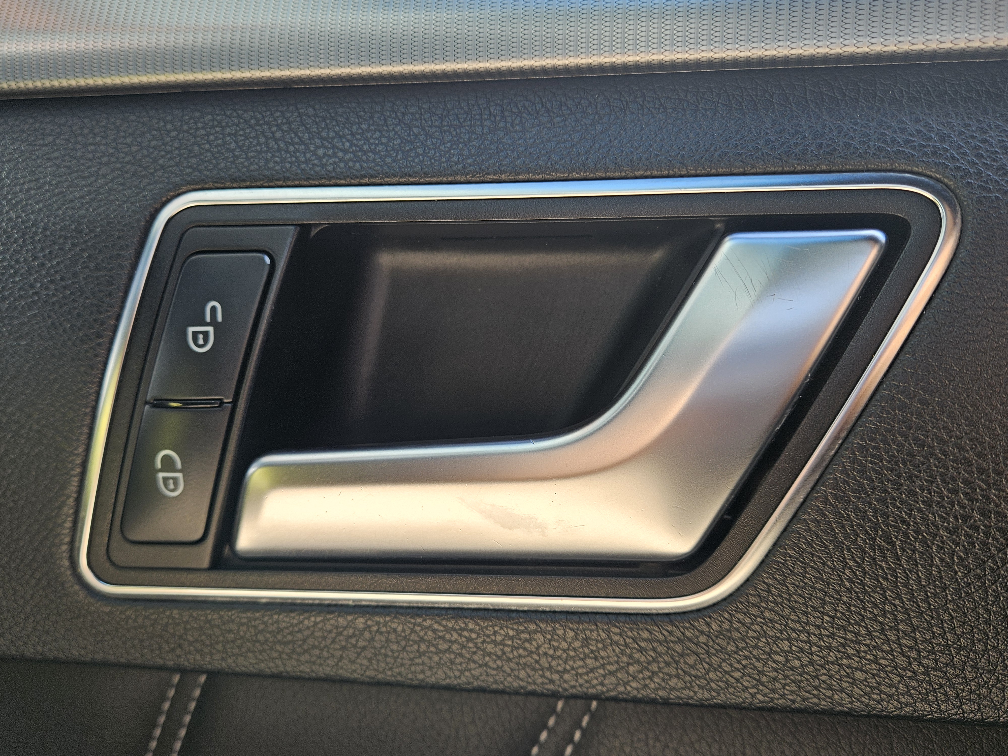 Mercedes E Class - Image 31