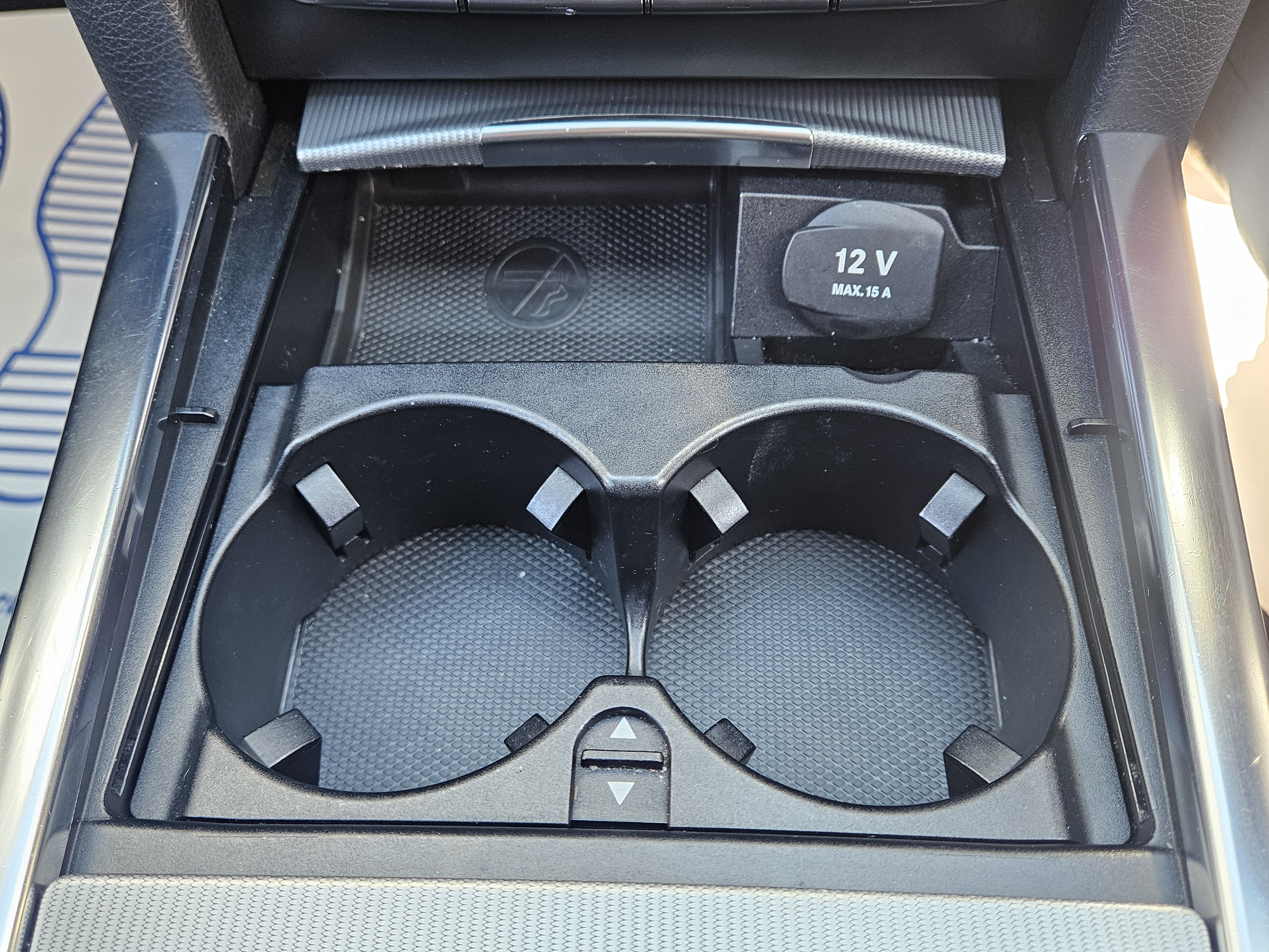 Mercedes E Class - Image 46