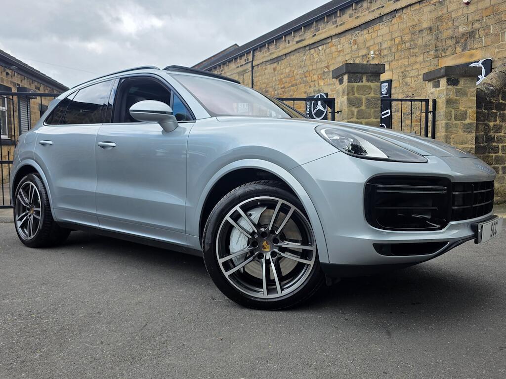 Porsche Cayenne - Image 15