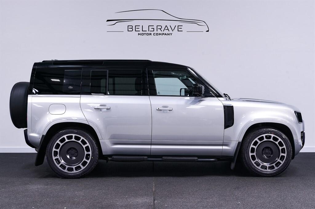 Land Rover Defender 110