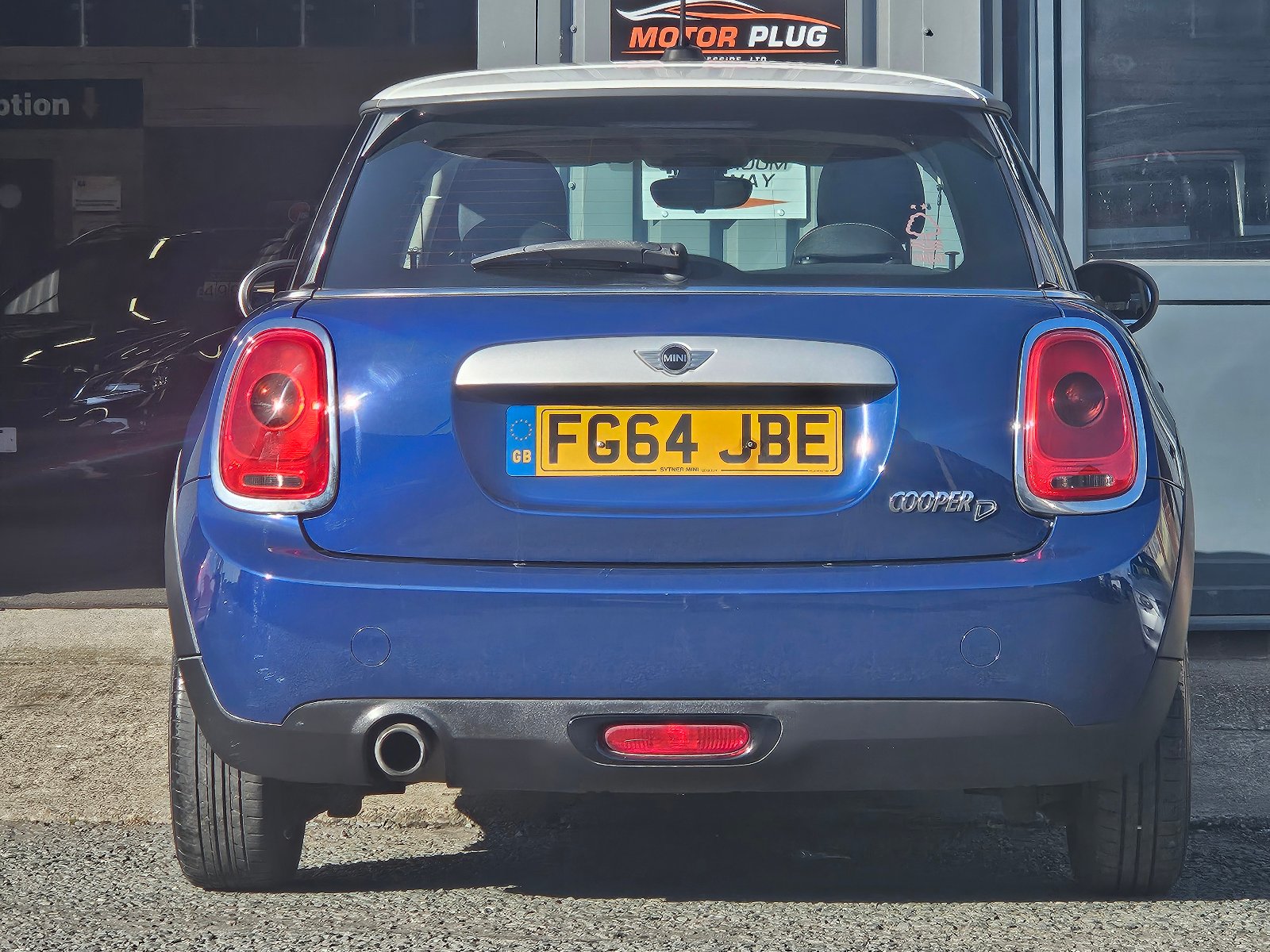MINI Hatch - Image 4