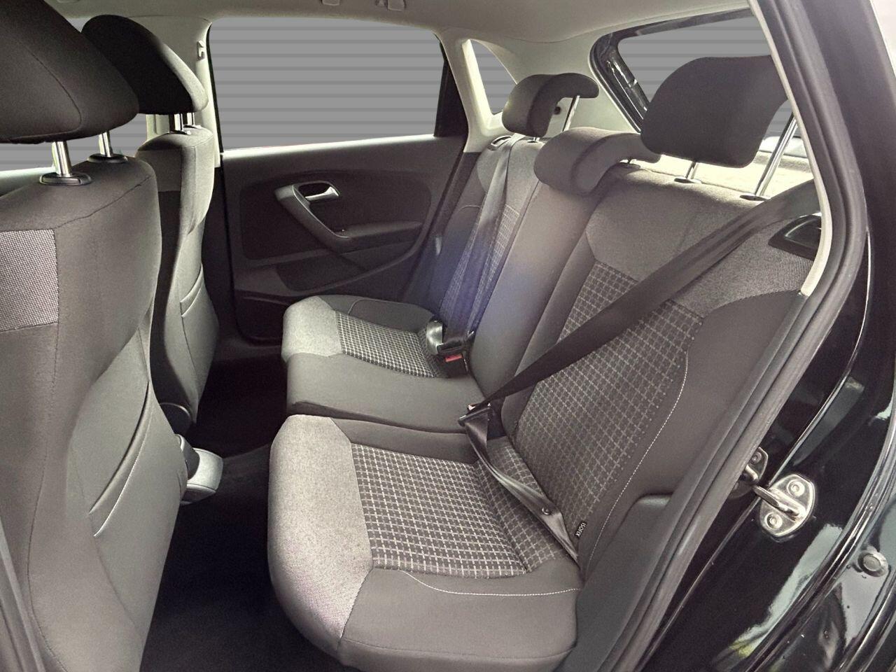 Volkswagen Polo - Image 15
