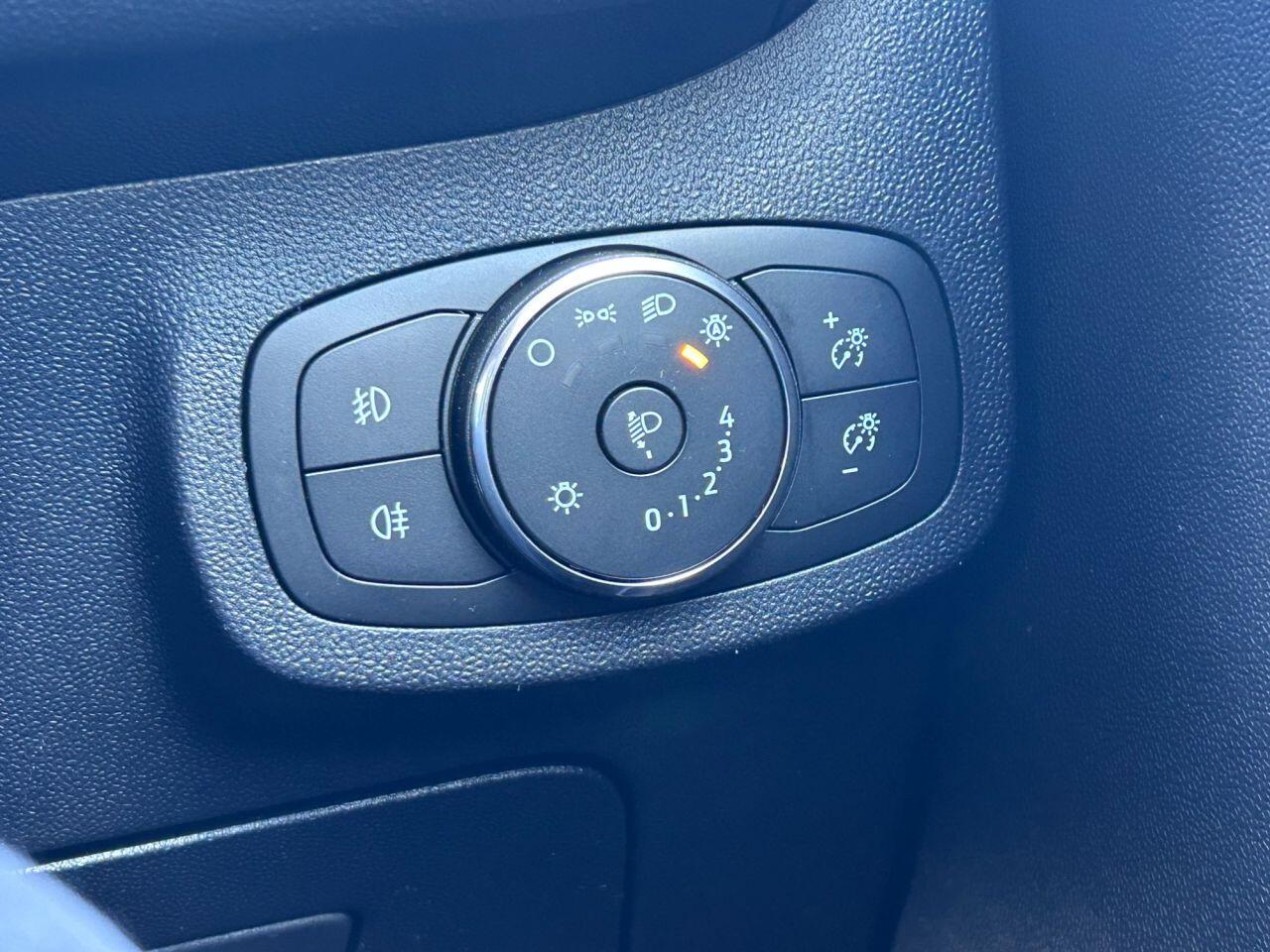 Ford Fiesta - Image 22