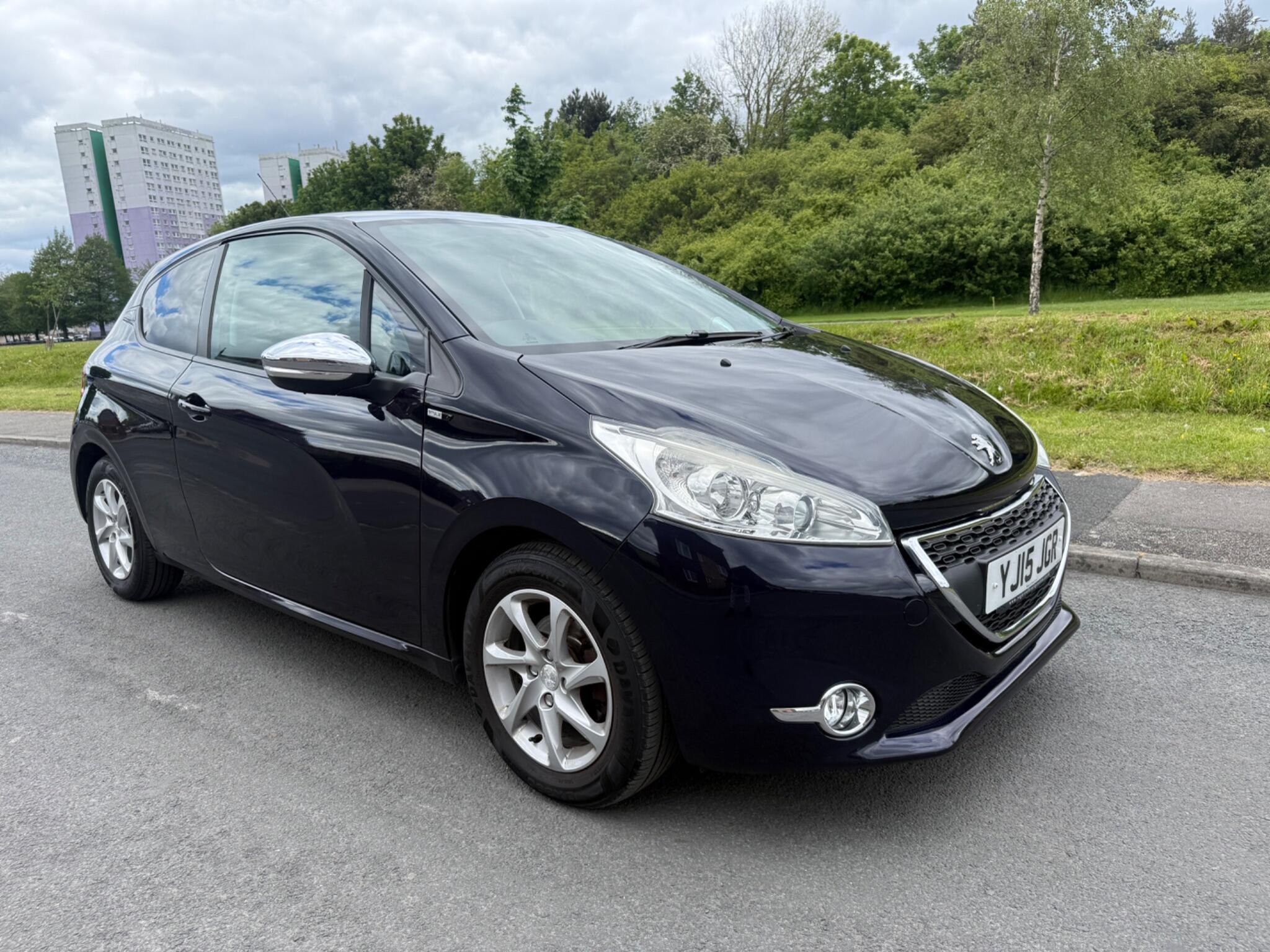 Peugeot 208