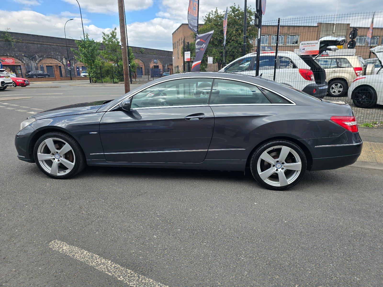 Mercedes E Class - Image 8