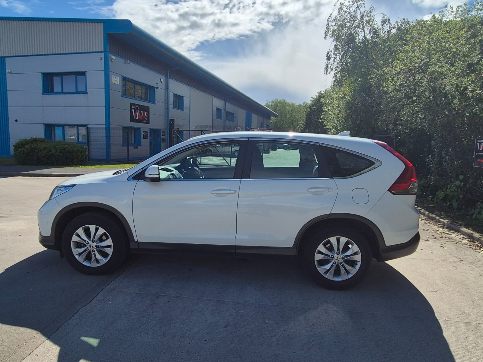 Honda CR-V - Image 10