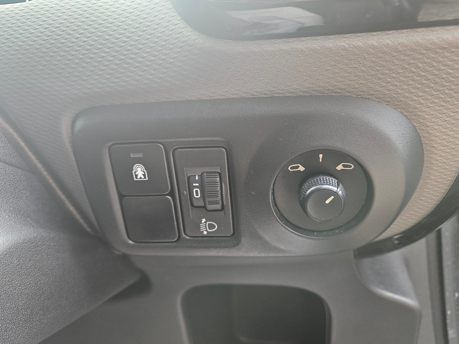 Citroen C4 Cactus - Image 19