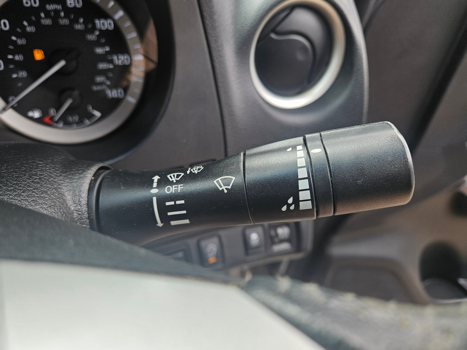 Nissan NAVARA - Image 29