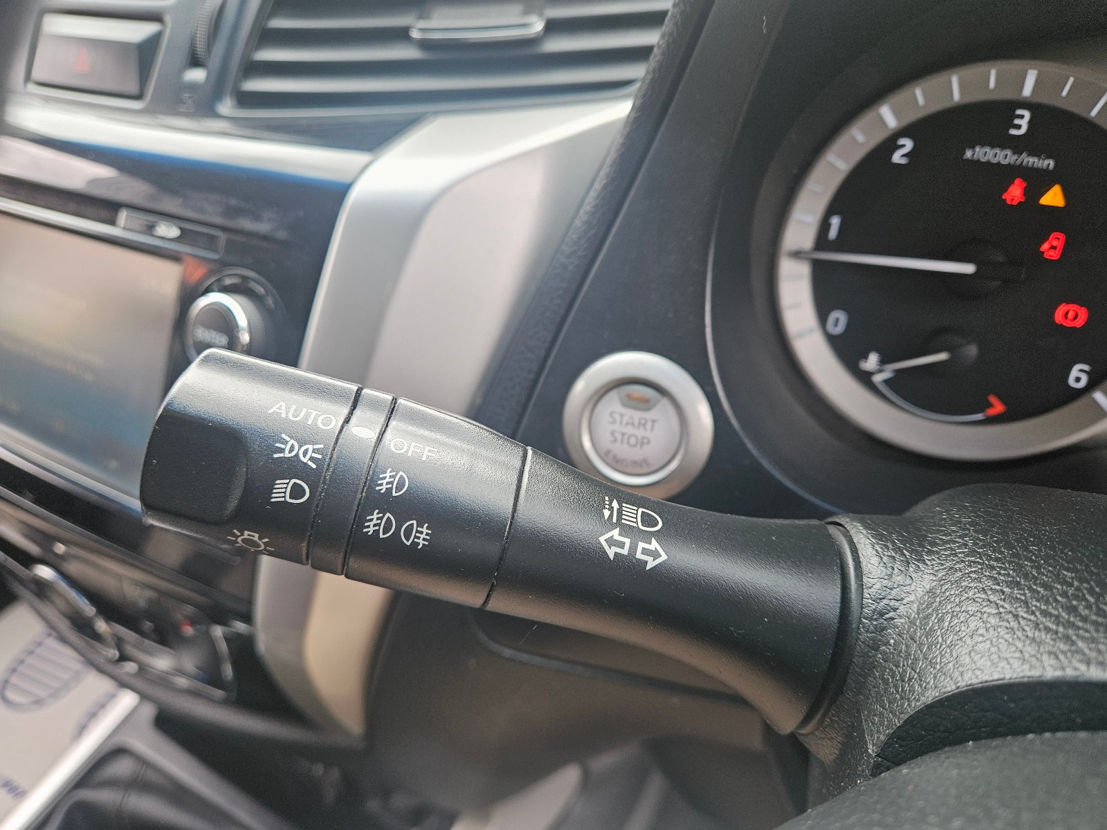 Nissan NAVARA - Image 31