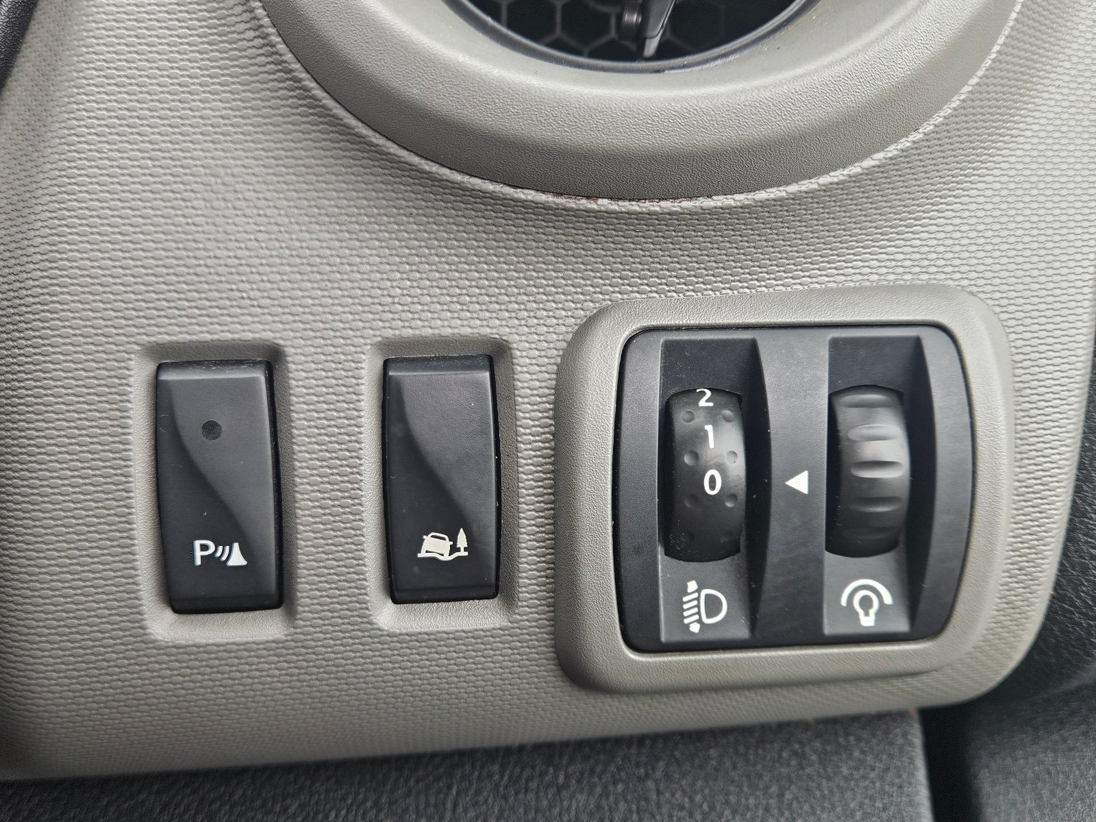 Renault Trafic - Image 16