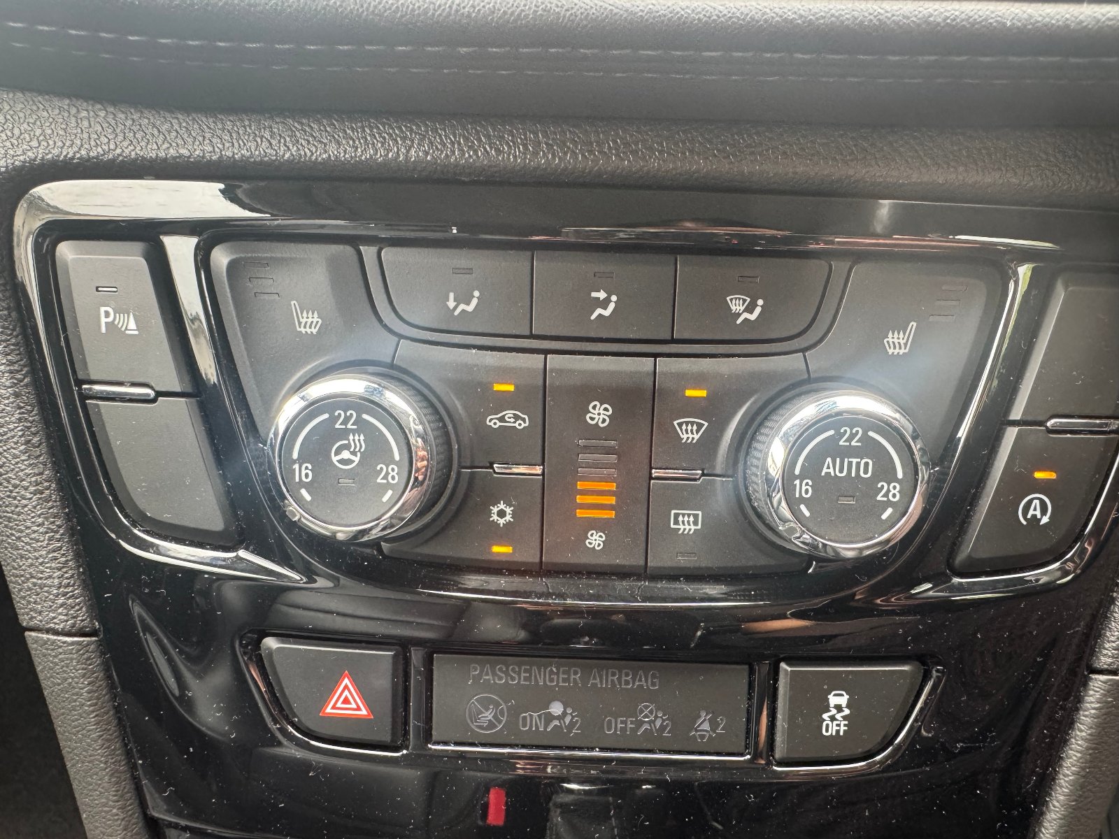 Vauxhall Mokka X - Image 8