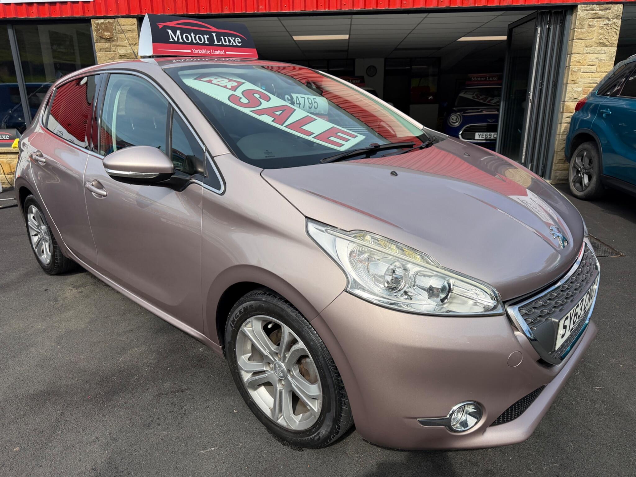 Peugeot 208