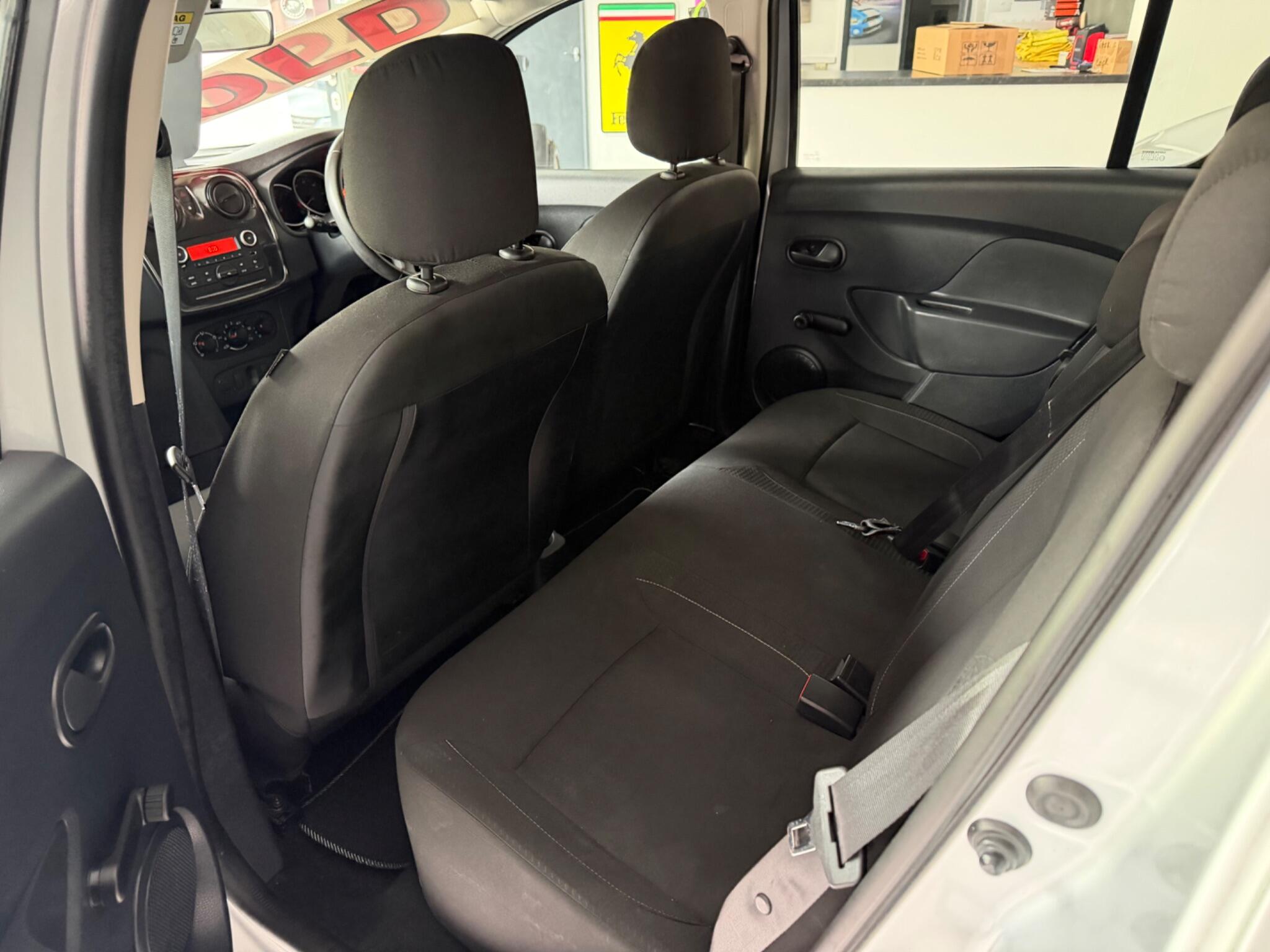 Dacia Sandero - Image 18
