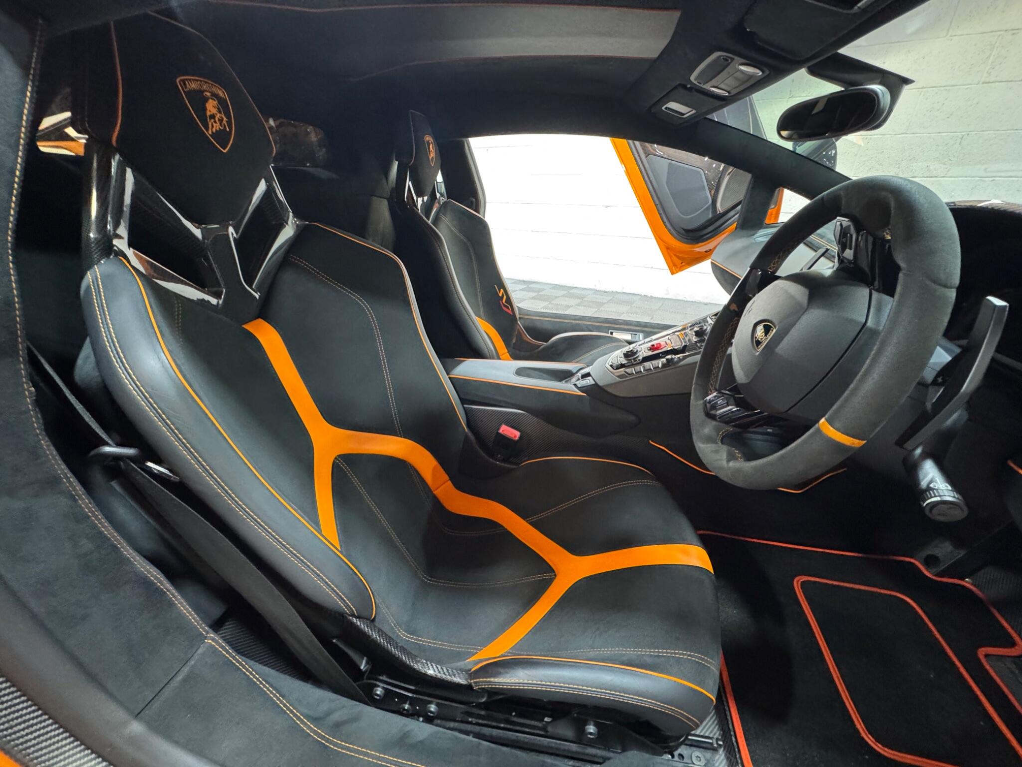 Lamborghini Aventador - Image 7