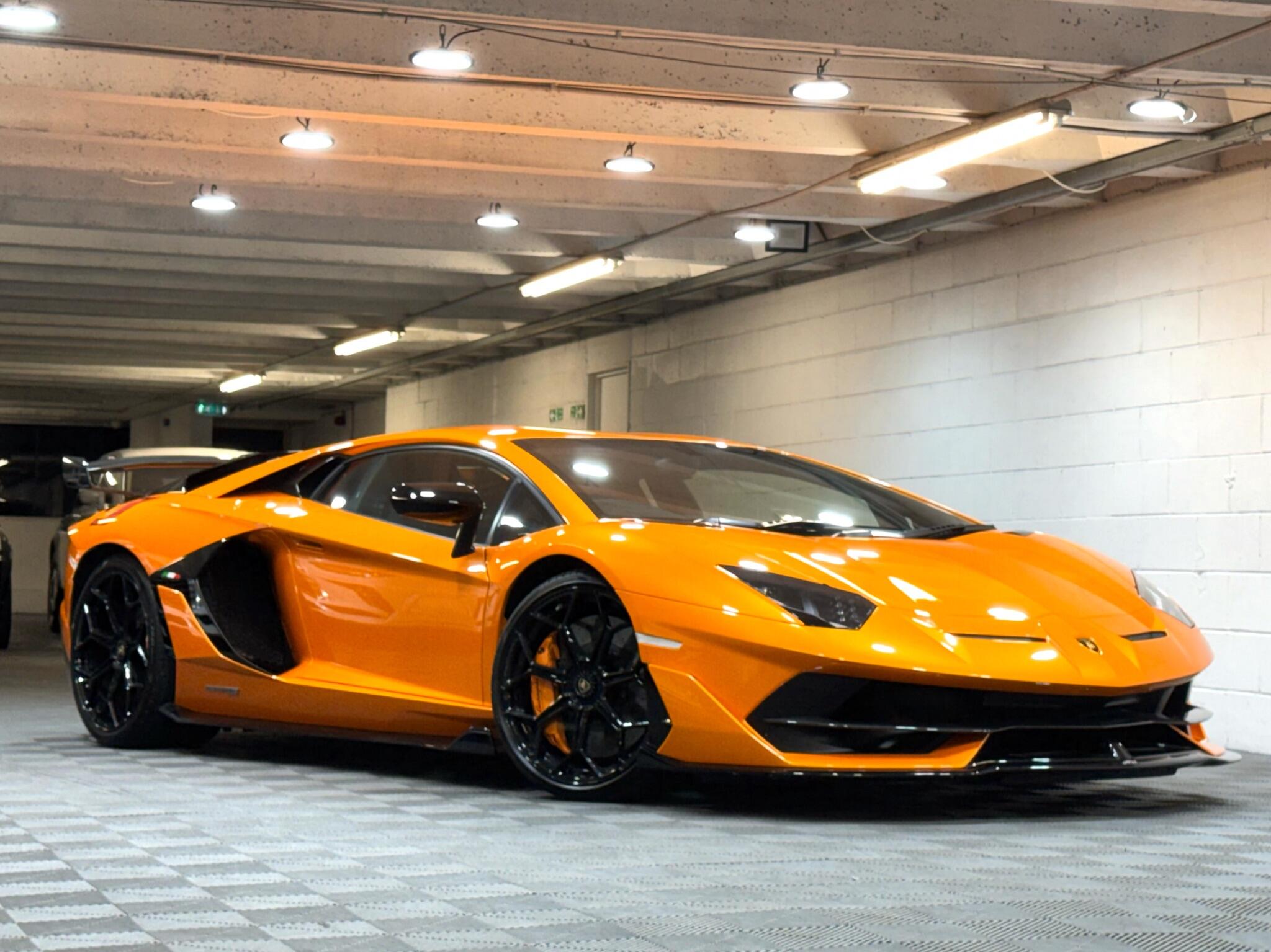 Lamborghini Aventador