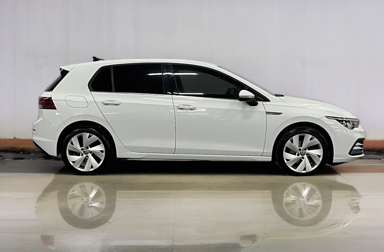 Volkswagen Golf - Image 4