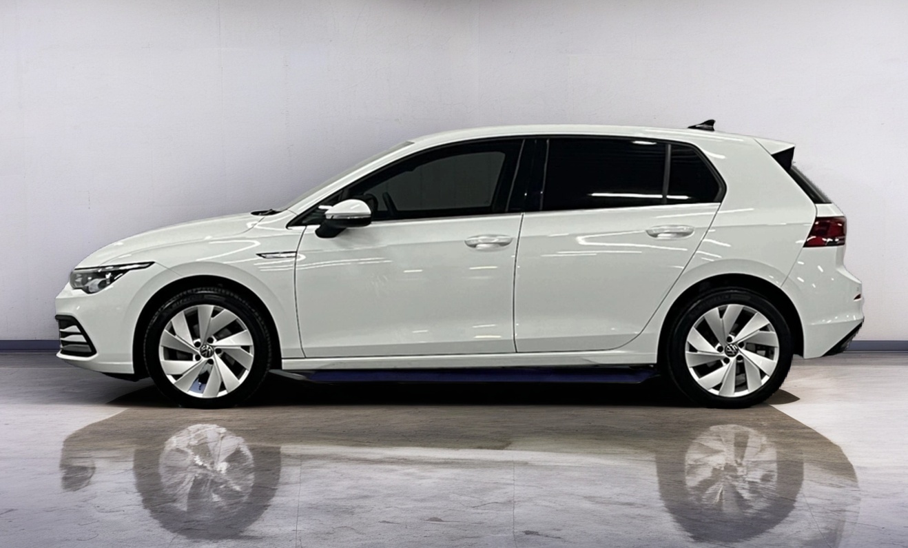 Volkswagen Golf - Image 22