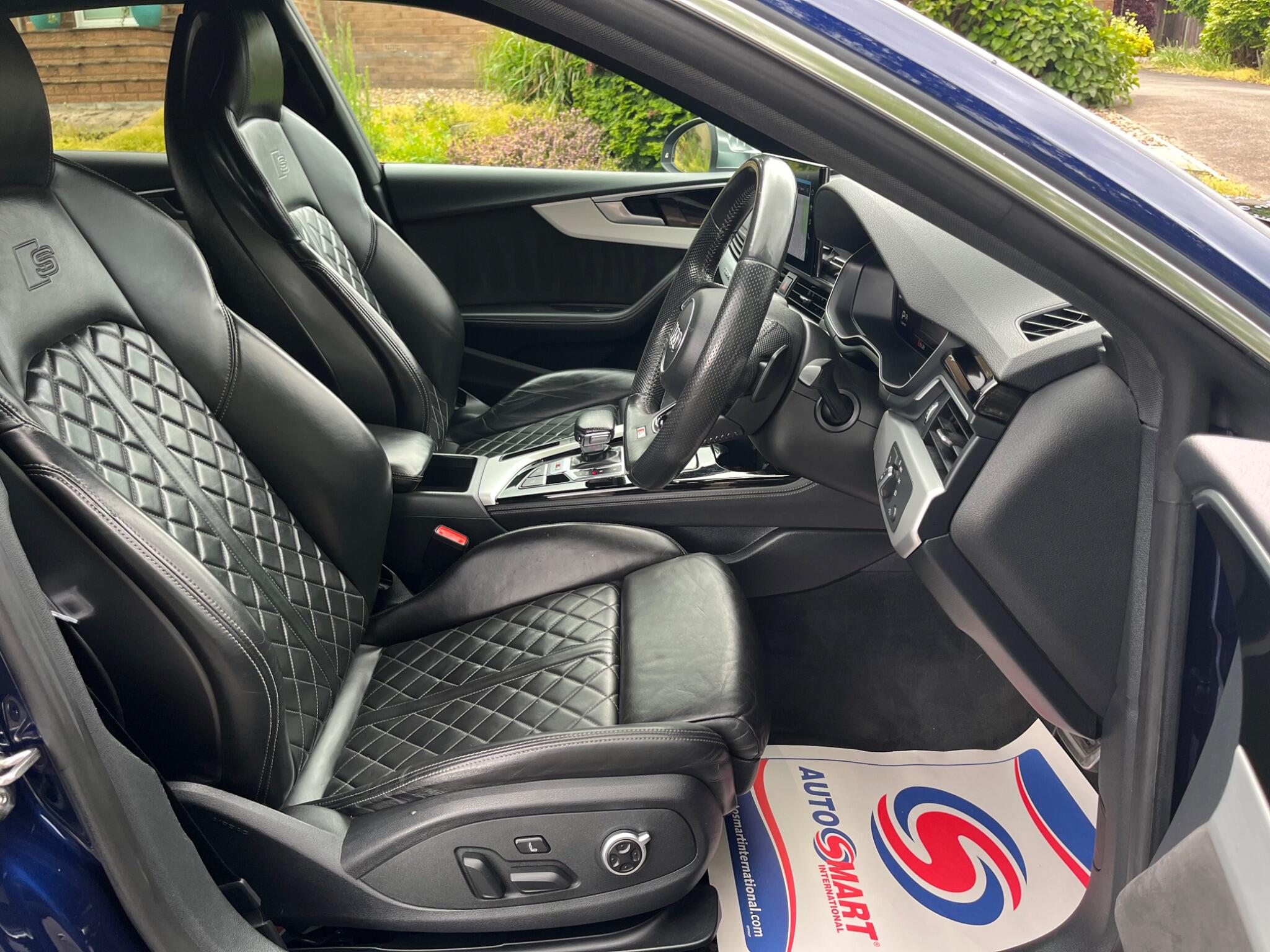 Audi S5 - Image 32