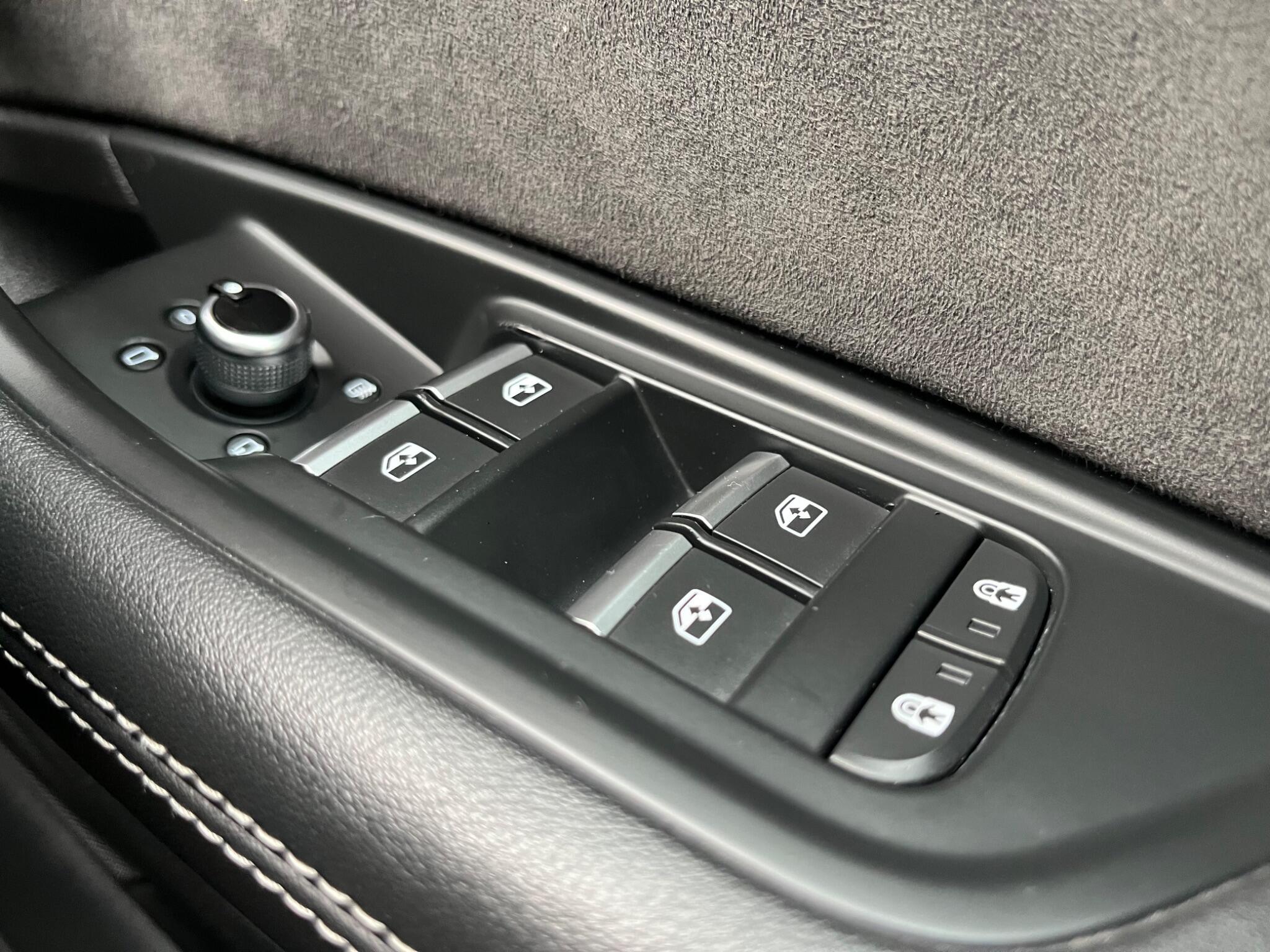 Audi S5 - Image 36