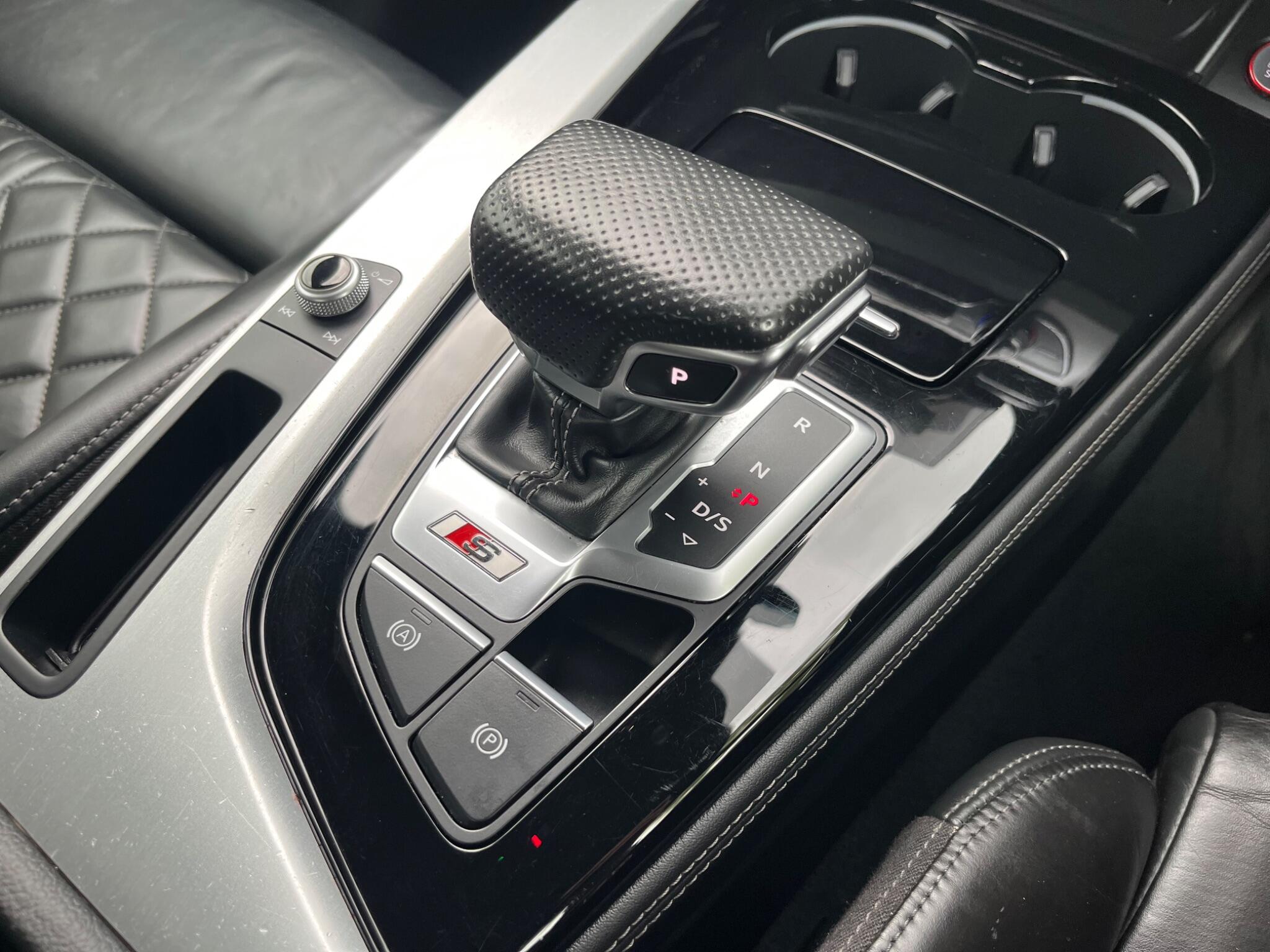 Audi S5 - Image 38