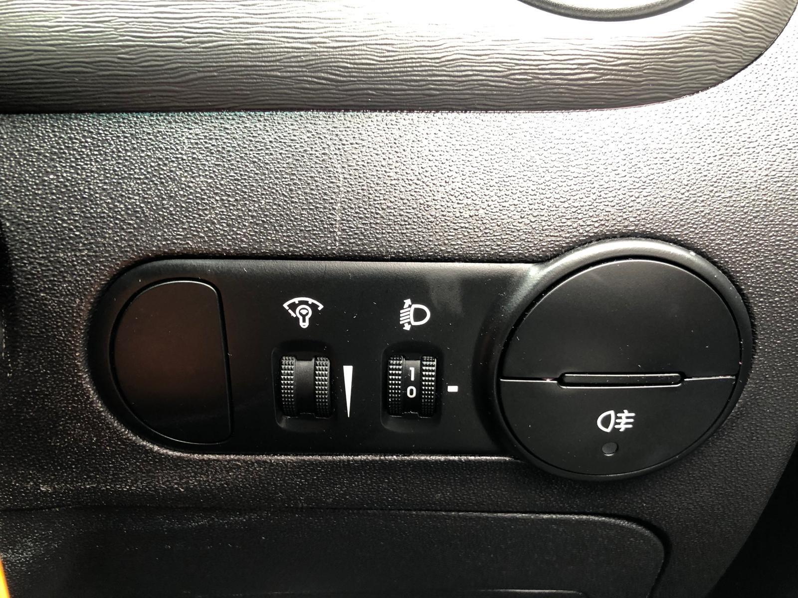 Hyundai i10 - Image 29