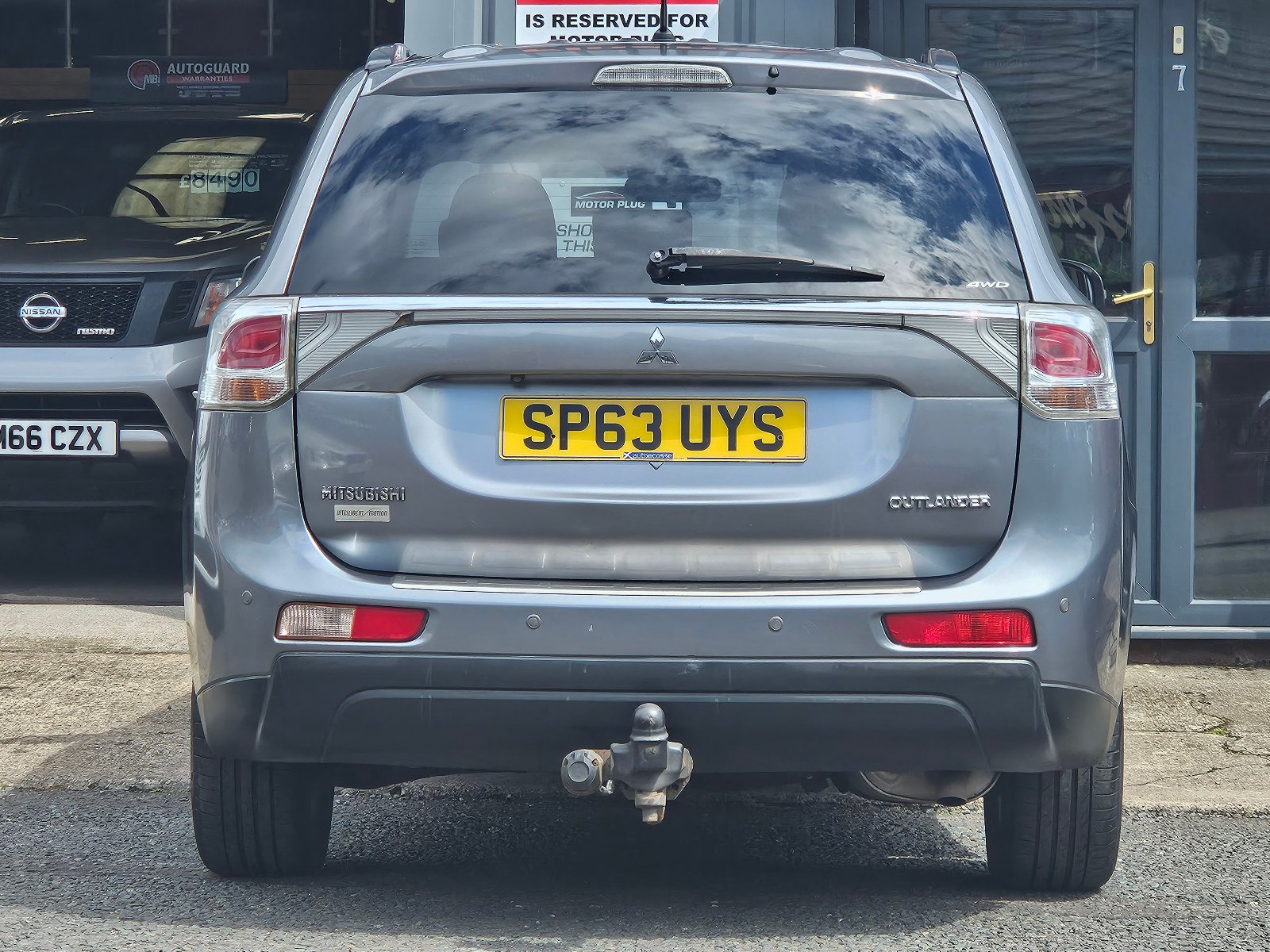 Mitsubishi Outlander - Image 4