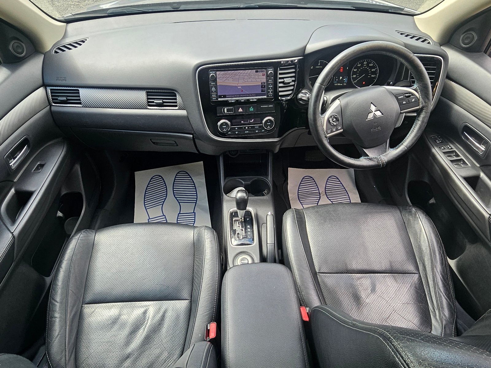 Mitsubishi Outlander - Image 10