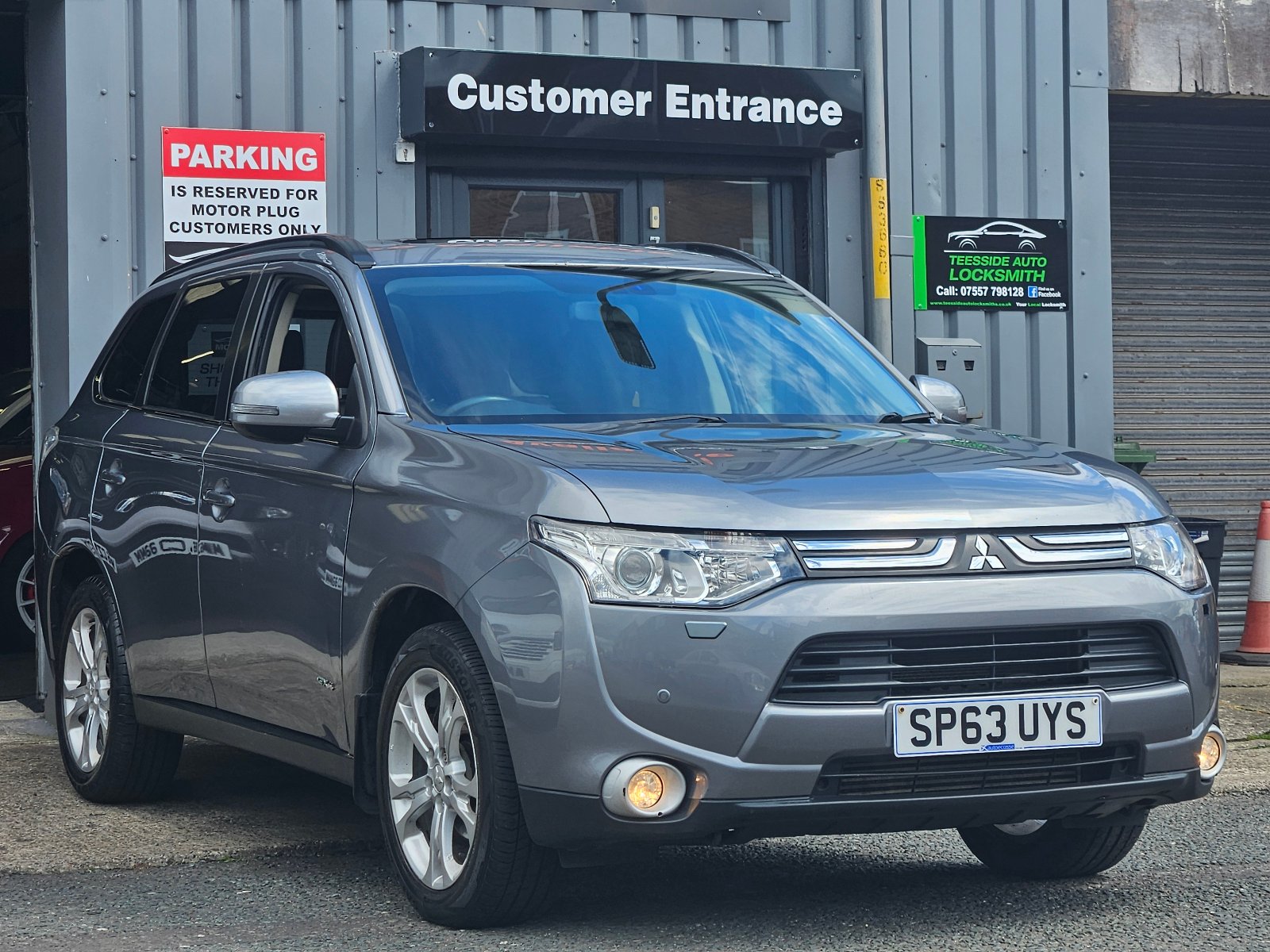 Mitsubishi Outlander