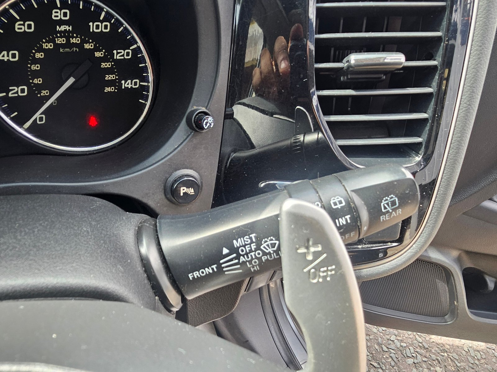 Mitsubishi Outlander - Image 23