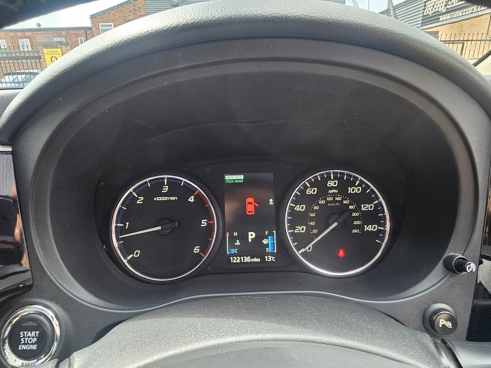 Mitsubishi Outlander - Image 26