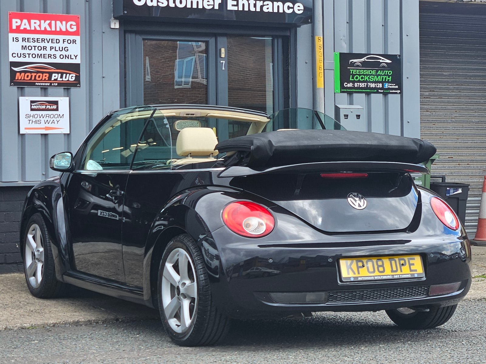 Volkswagen Beetle - Image 2