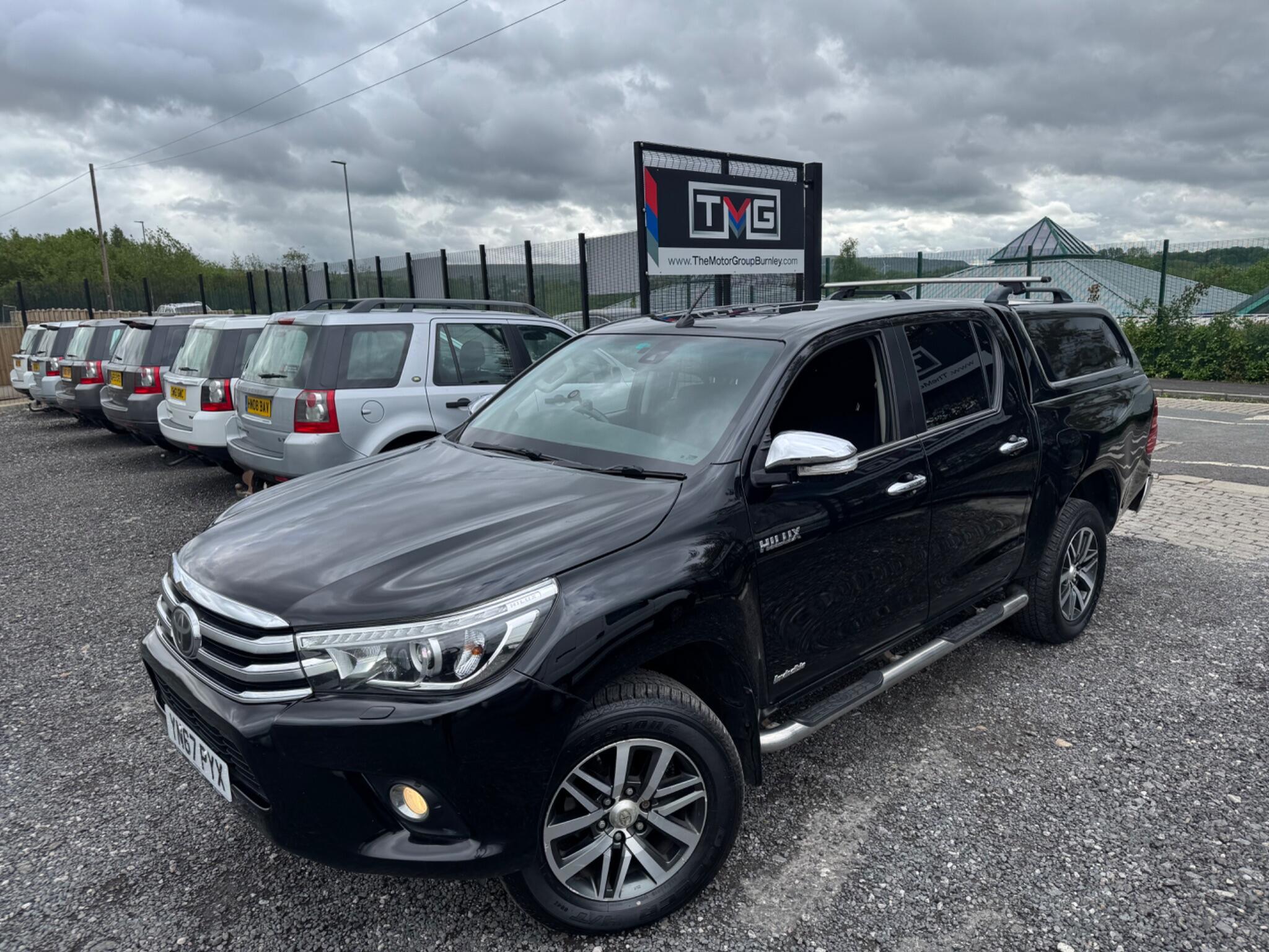 Toyota Hilux - Image 2
