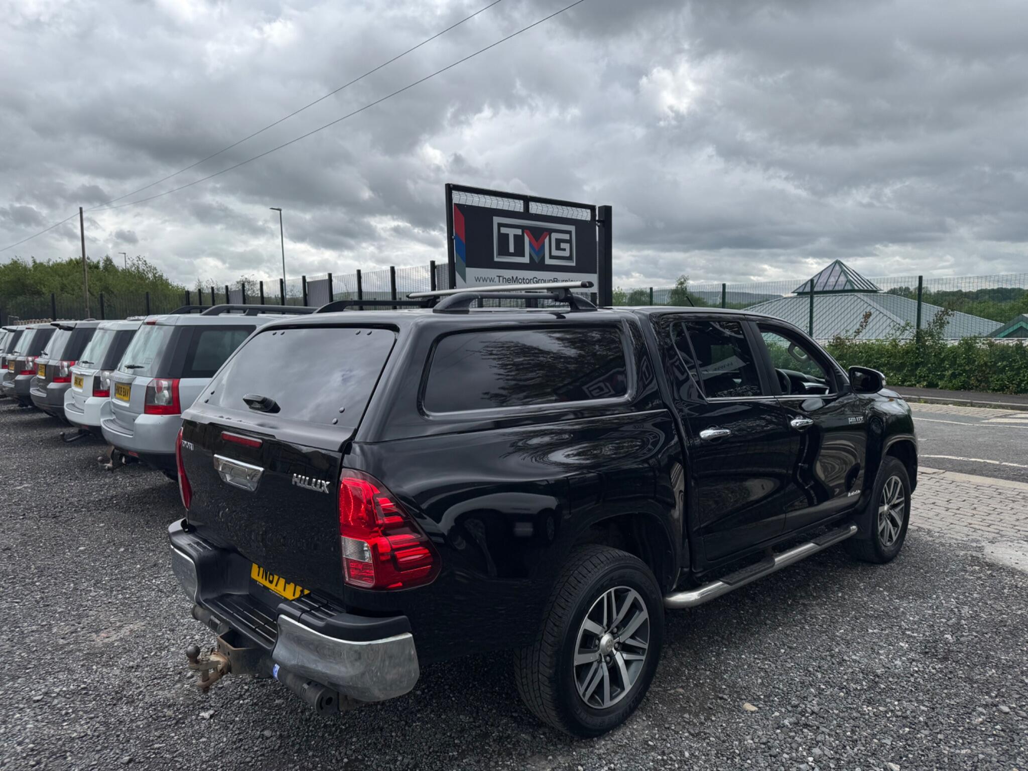 Toyota Hilux - Image 14